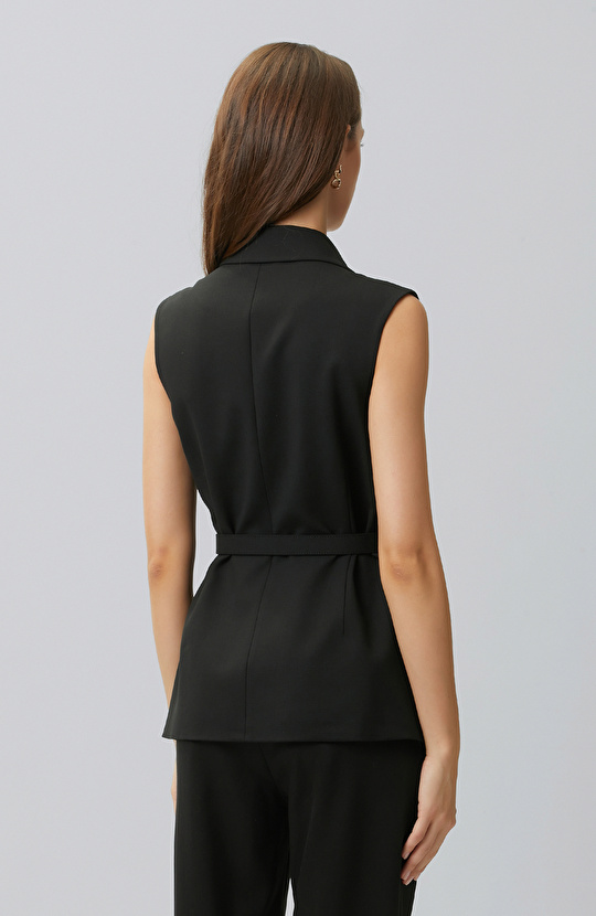 Black Belt Detailed Vest
