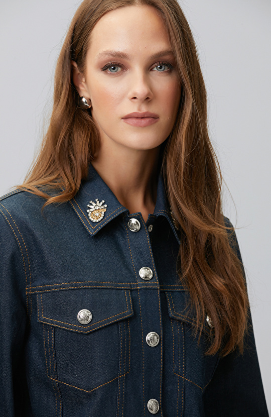 Koyu Indigo Mavi Yaka Aksesuarlı Denim Mont