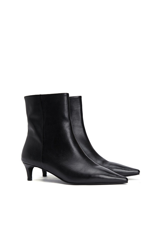 Black Women's Leather Boots