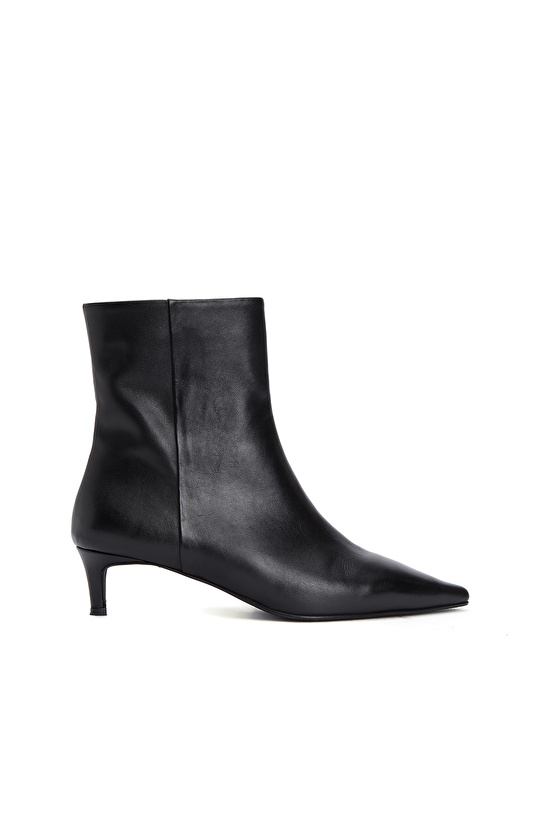 Black Women's Leather Boots