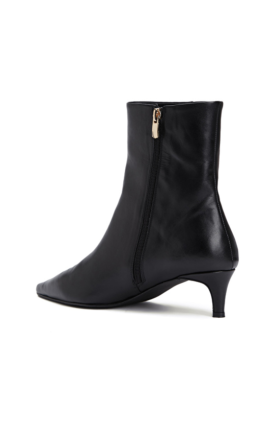 Black Women's Leather Boots