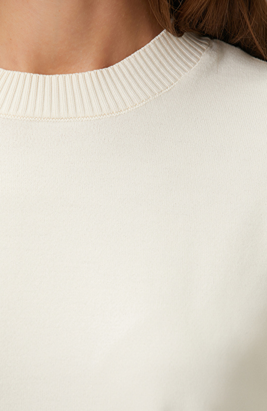 Kırık Beyaz Bisiklet Yaka Basic Kazak