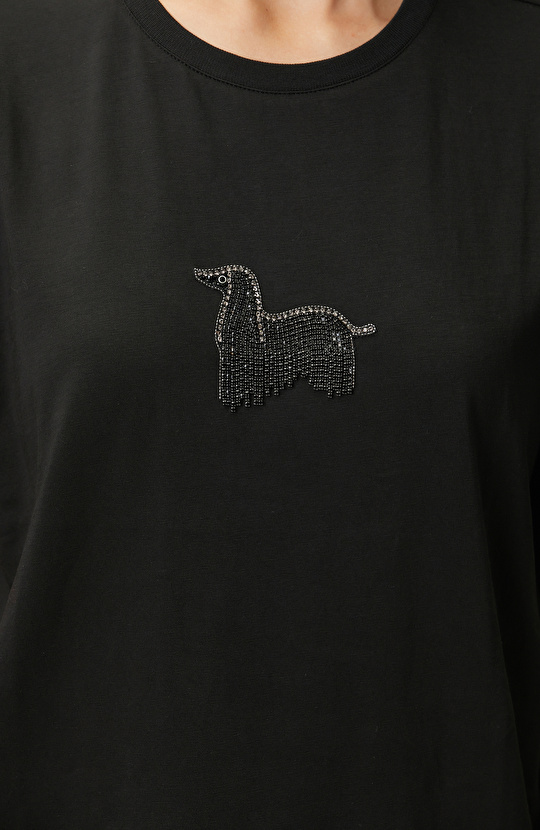 Siyah Aplike Aksesuarlı T-shirt
