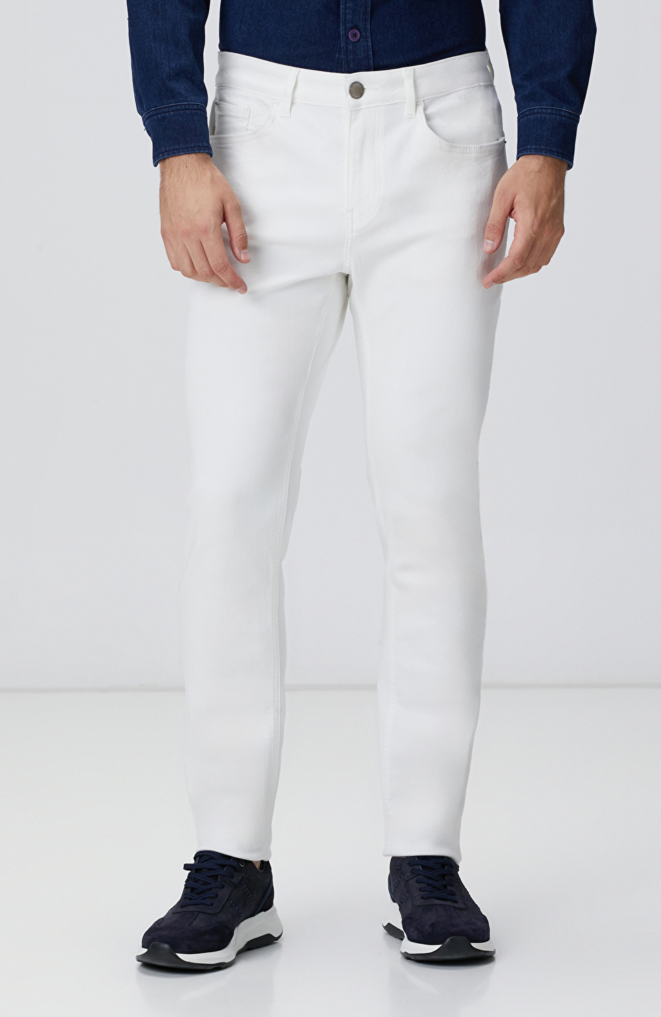 Kırık Beyaz Denim Pantolon