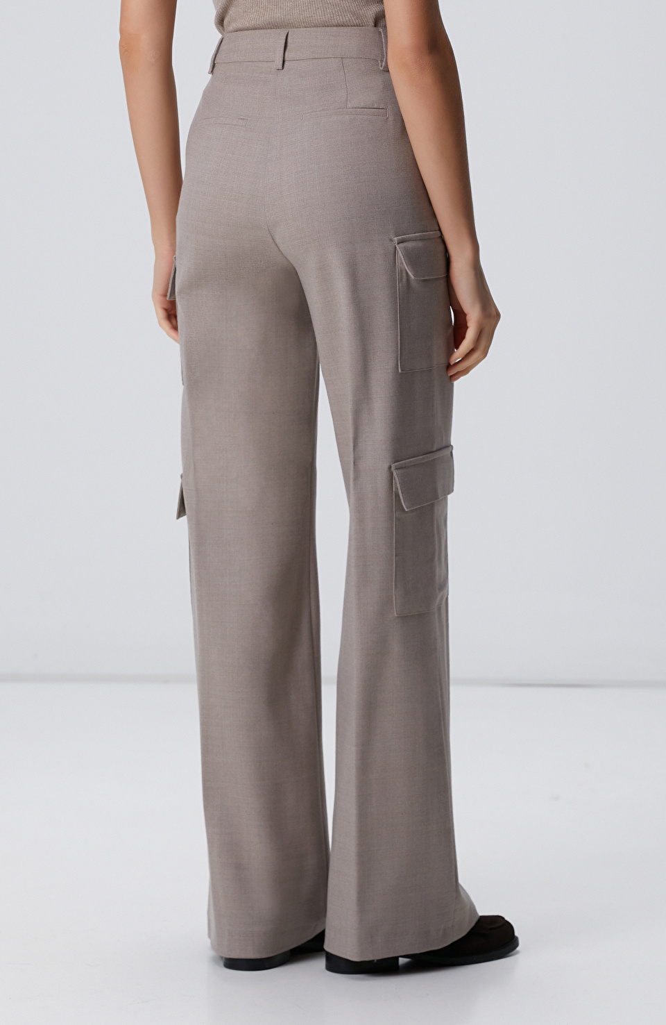 Bej Yün Karışımlı Pantolon