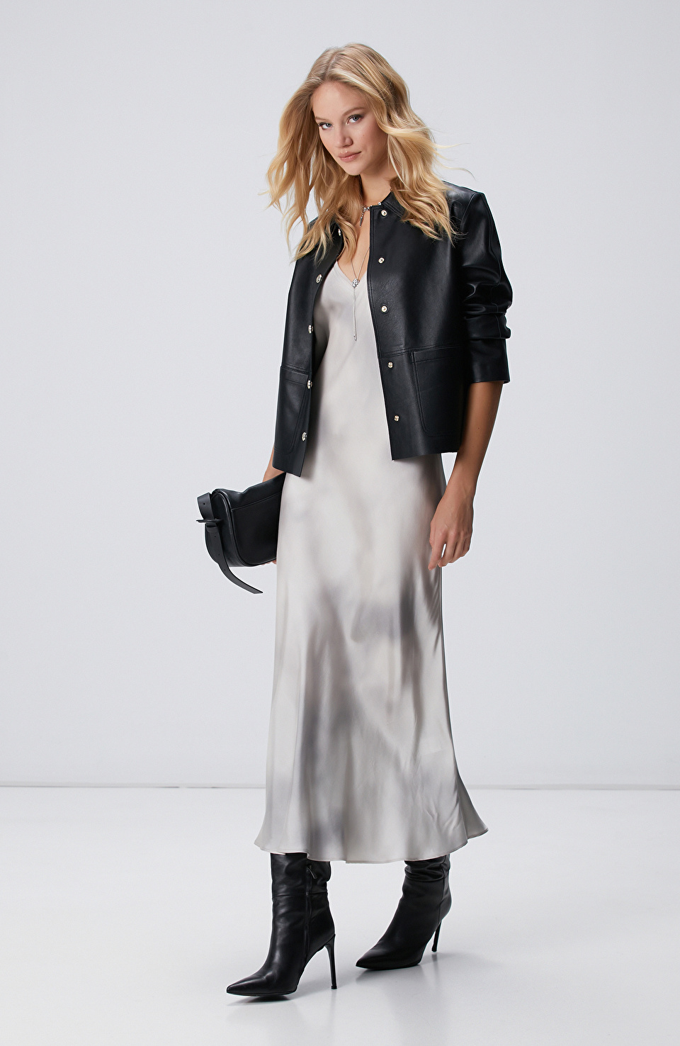 Gri Batik Desenli Uzun Elbise