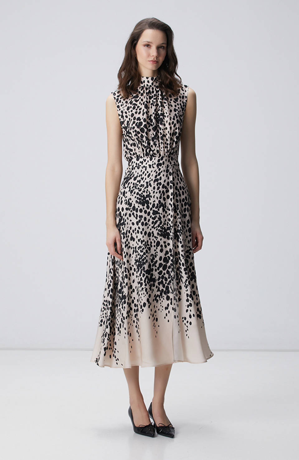 Bej Siyah Desenli Midi Viskon Elbise