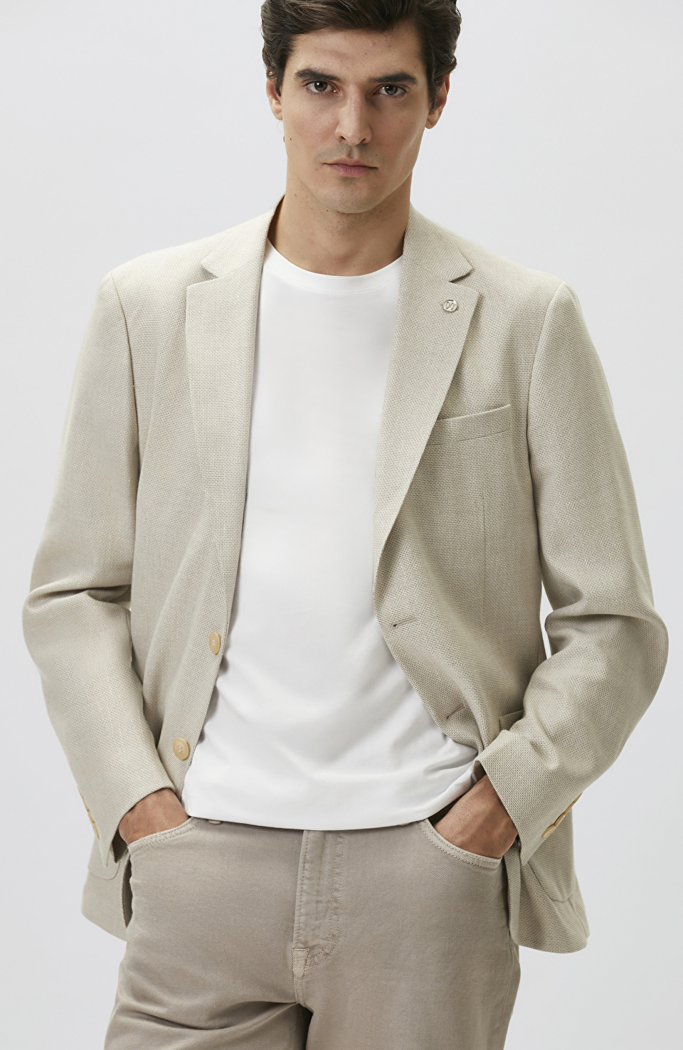 Slim Fit Bej Mono Yaka Jakarlı Dokuma Ceket