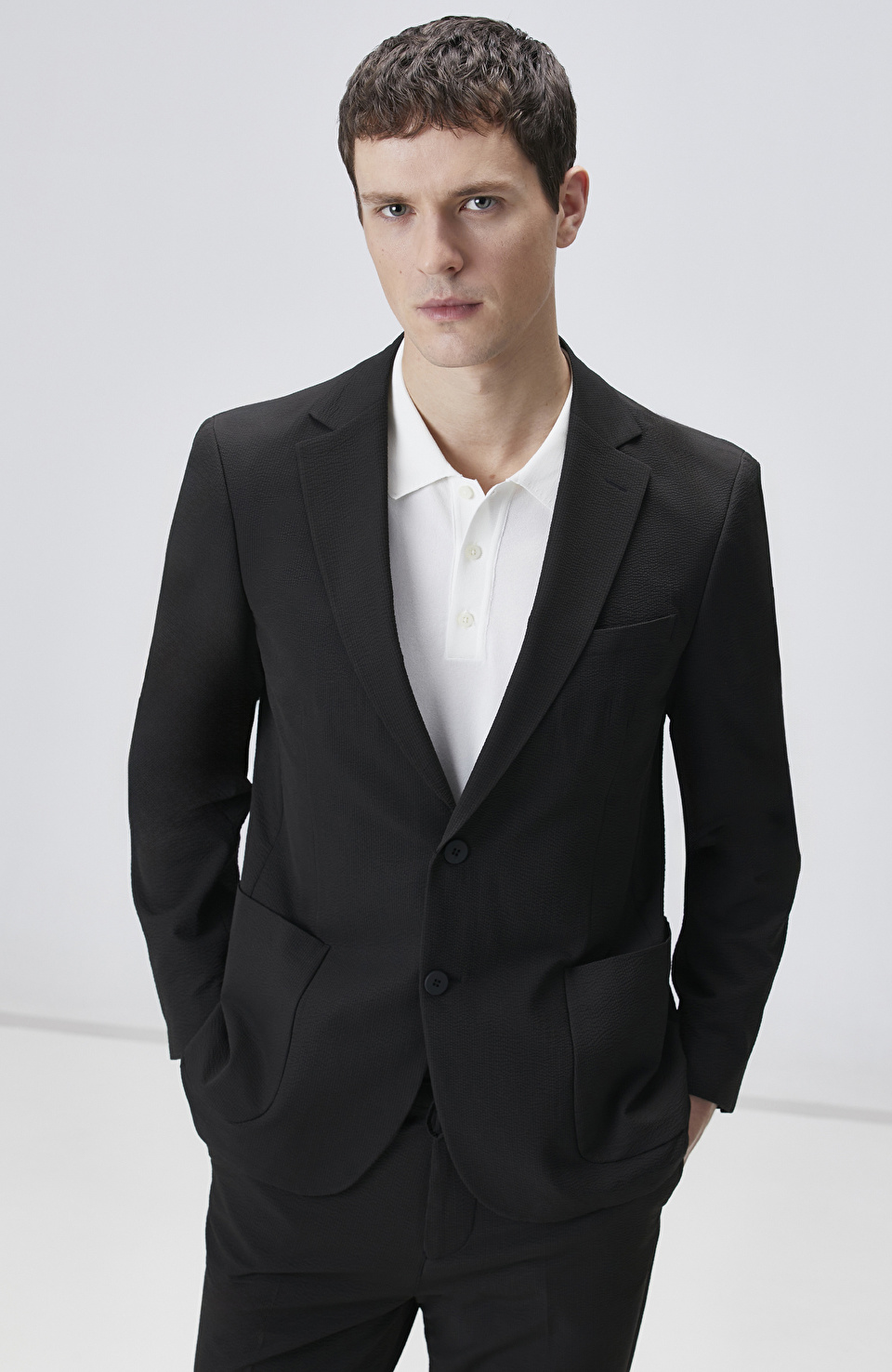 Slim Fit Siyah Çizgili Takım Elbise