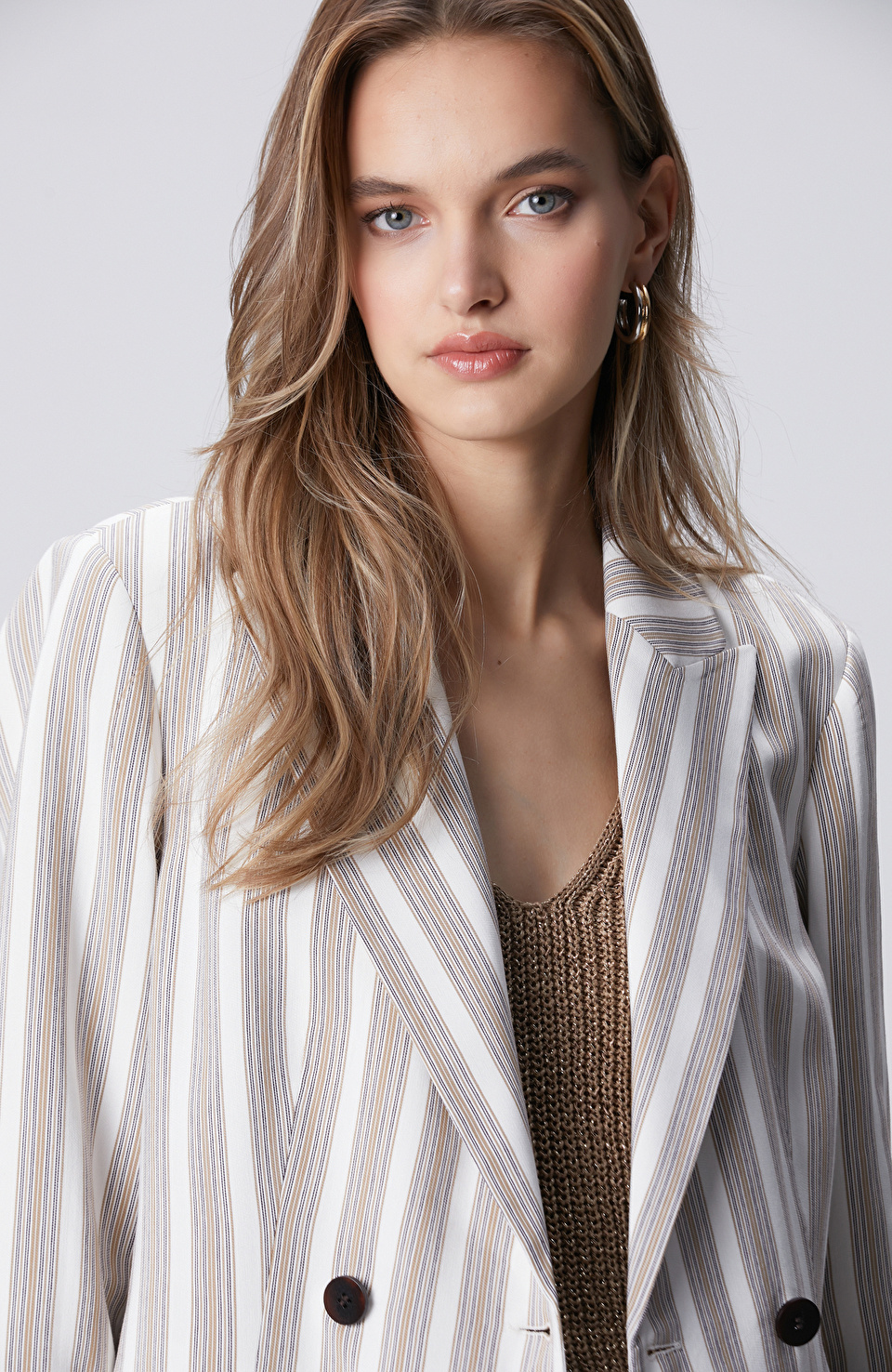 Kırık Beyaz Çizgili Ceket