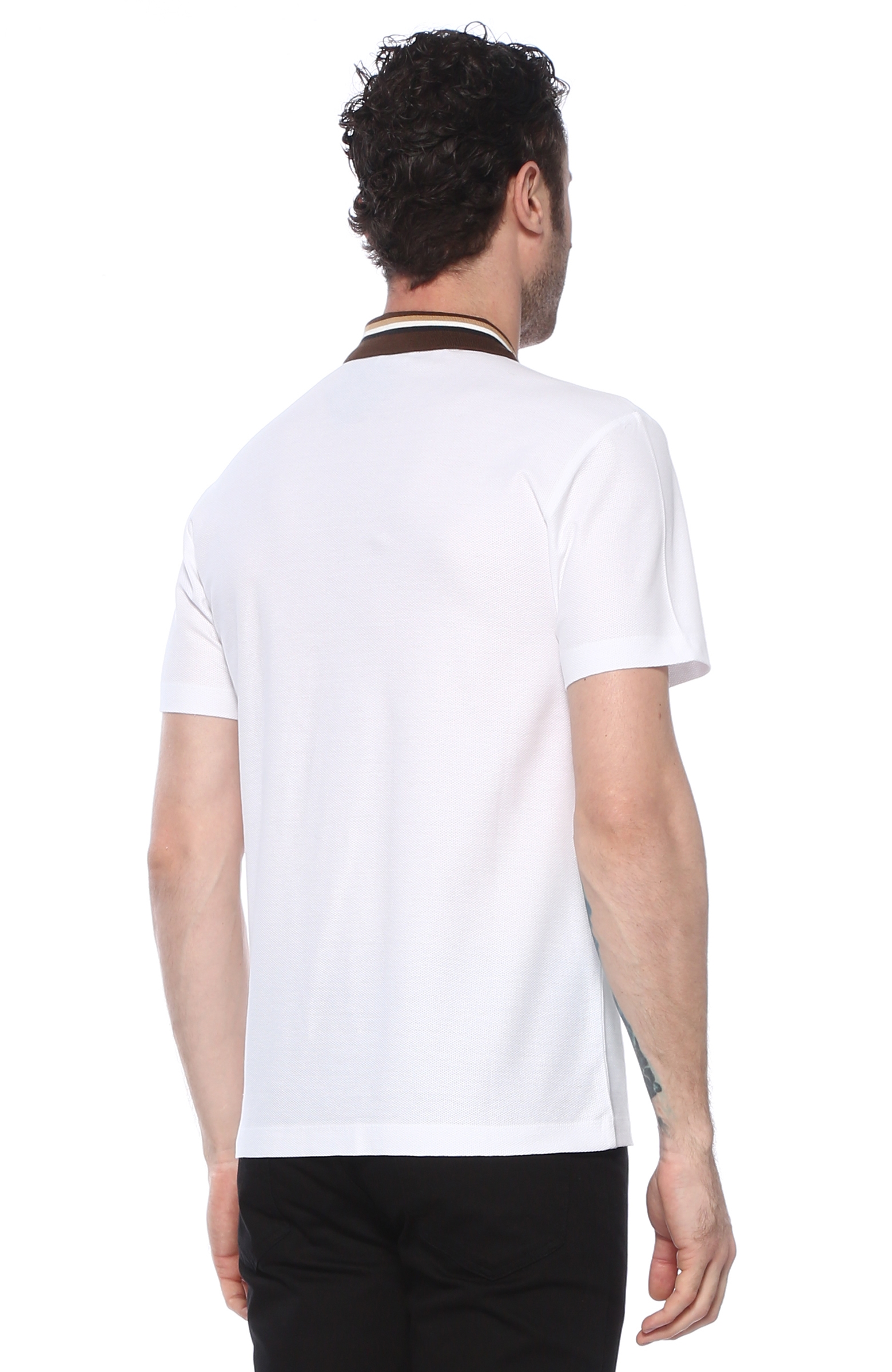 Slim Fit Beyaz Yakası Jakarlı T-shirt