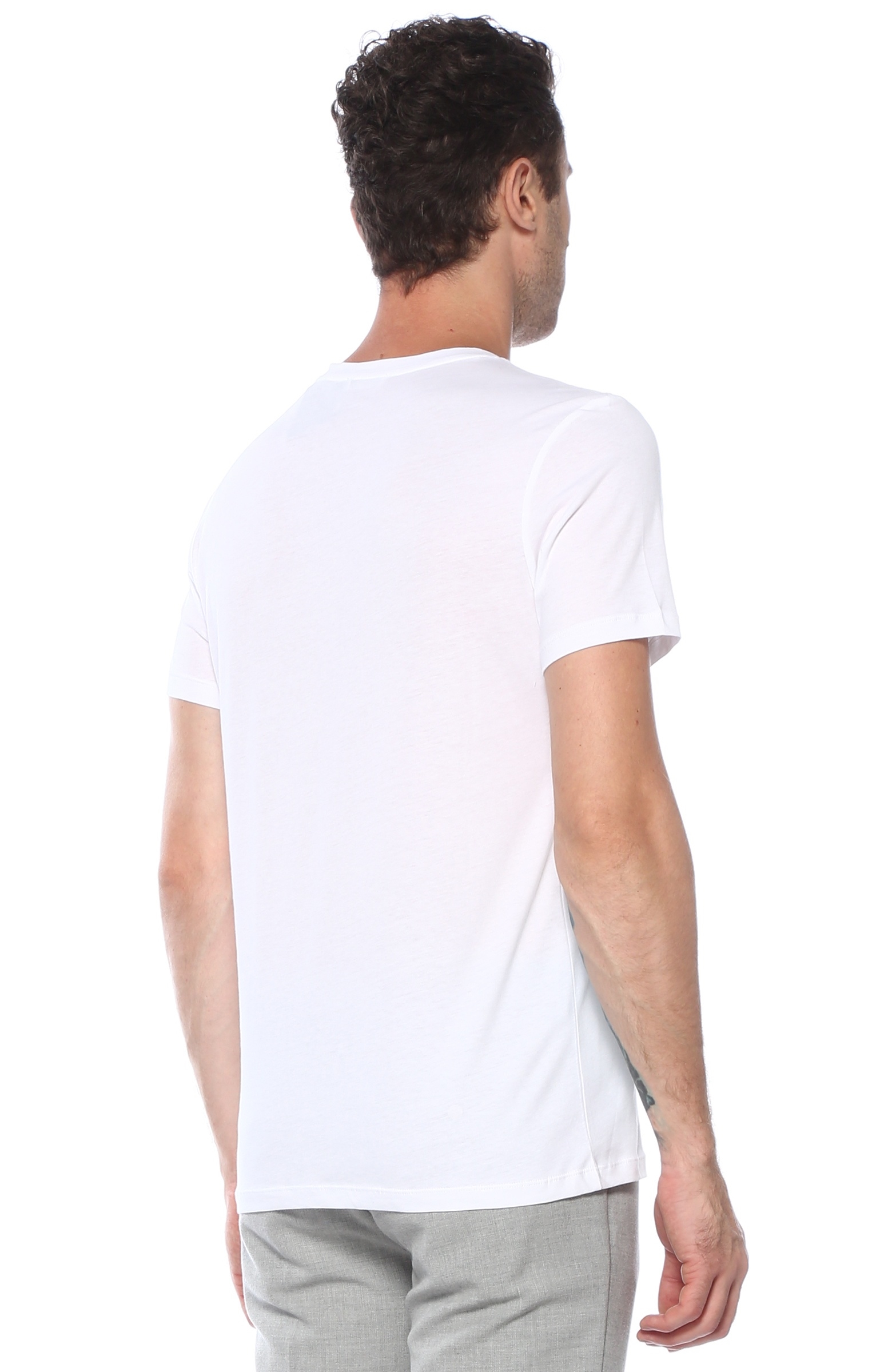 Slim Fit Beyaz Şerit Desen Detaylı T-shirt