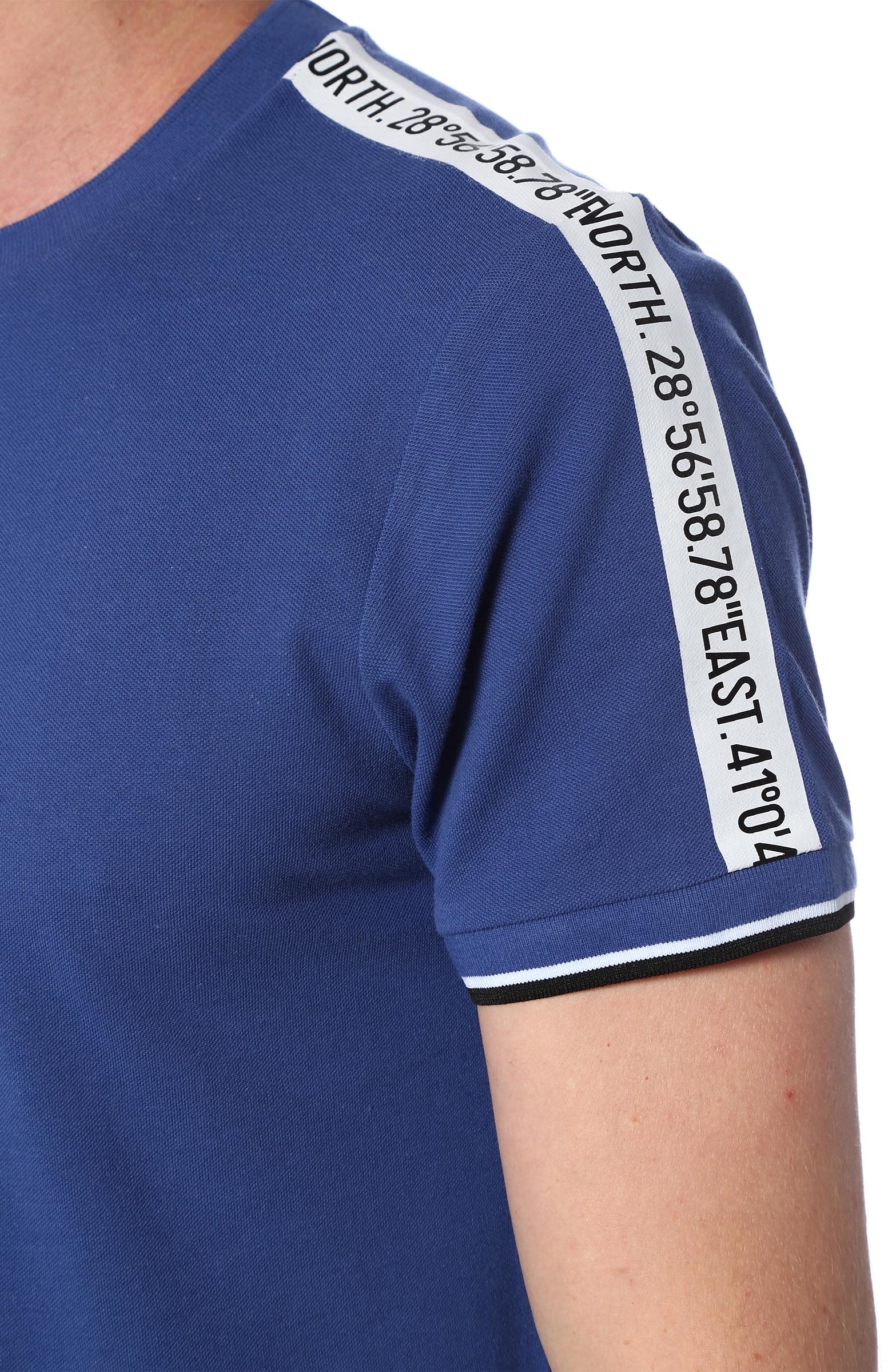 Slim Fit Mavi Omuzu Şerit Detaylı Basic T-shirt