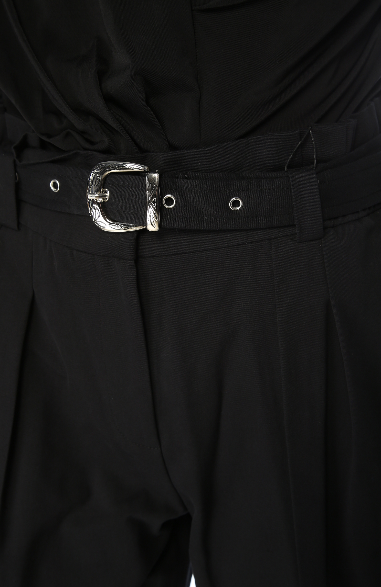 Siyah Kemerli Pili Detaylı Pantolon