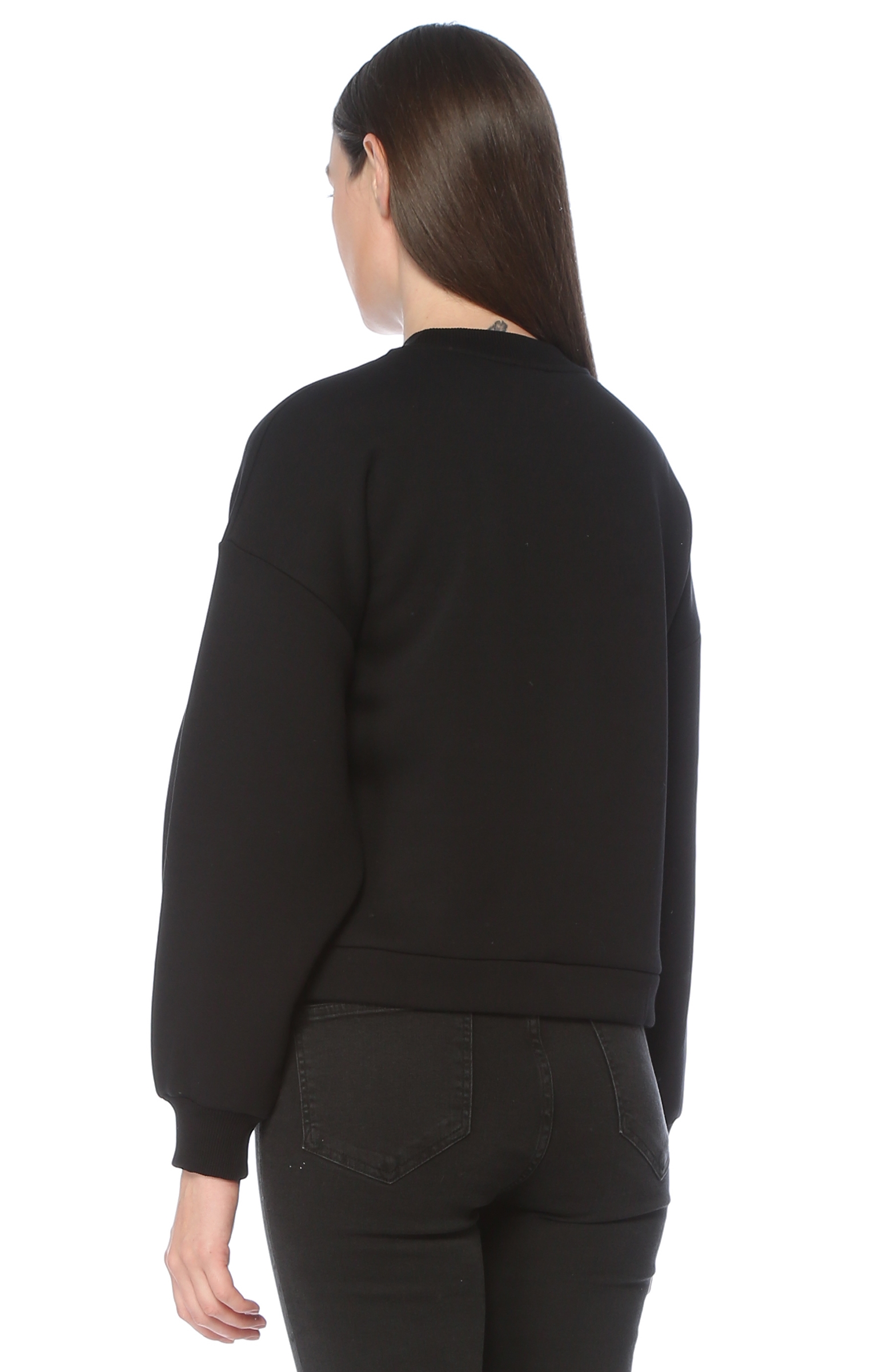 Siyah İşleme Detaylı Sweatshirt