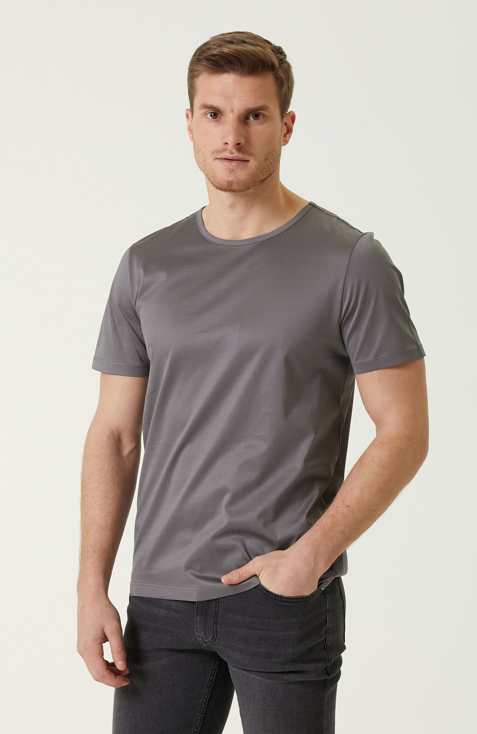 Slim Fit Gri Dokulu Basic T-shirt