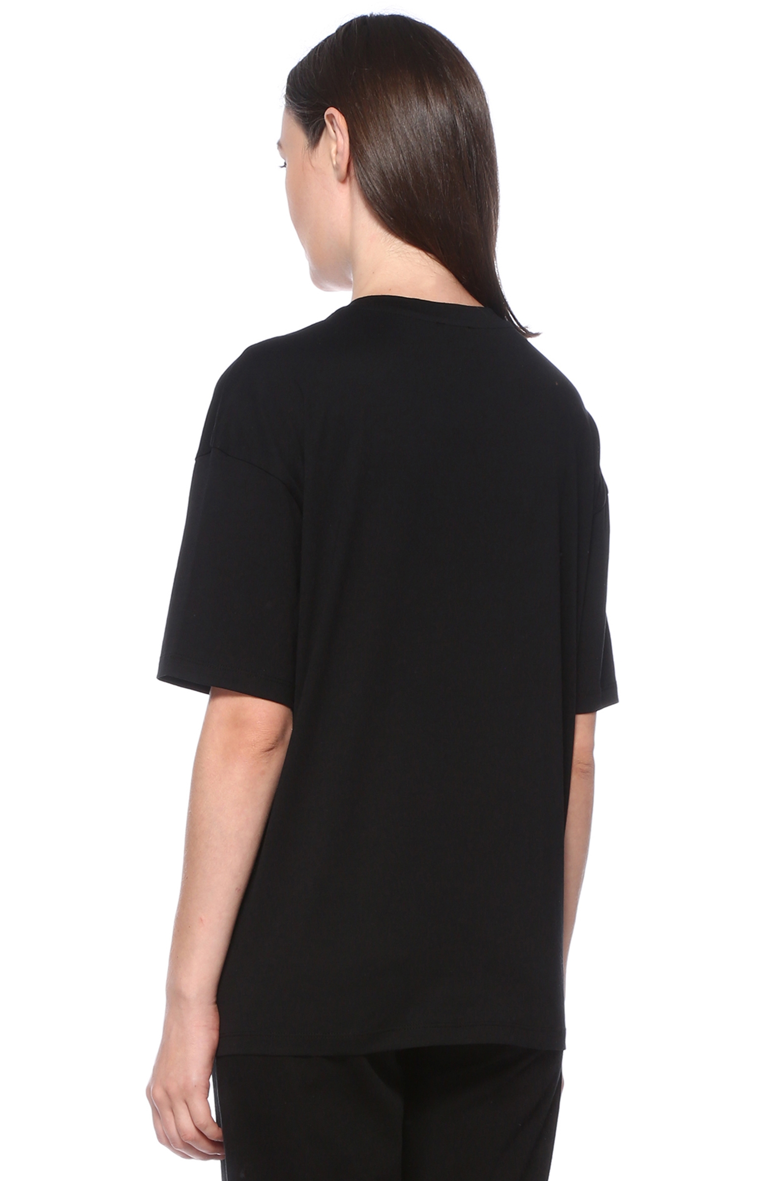 Siyah Pul İşlemeli T-shirt