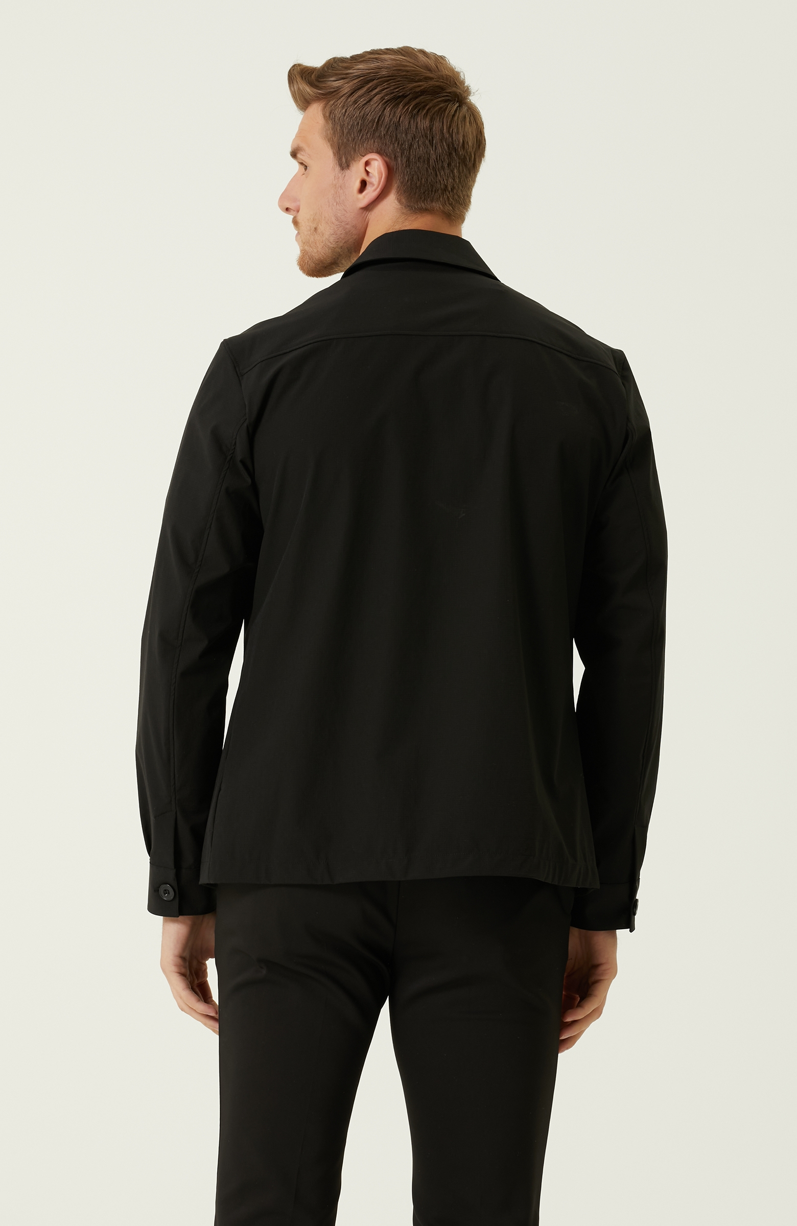 Slim Fit Siyah Cep Detaylı Gömlek