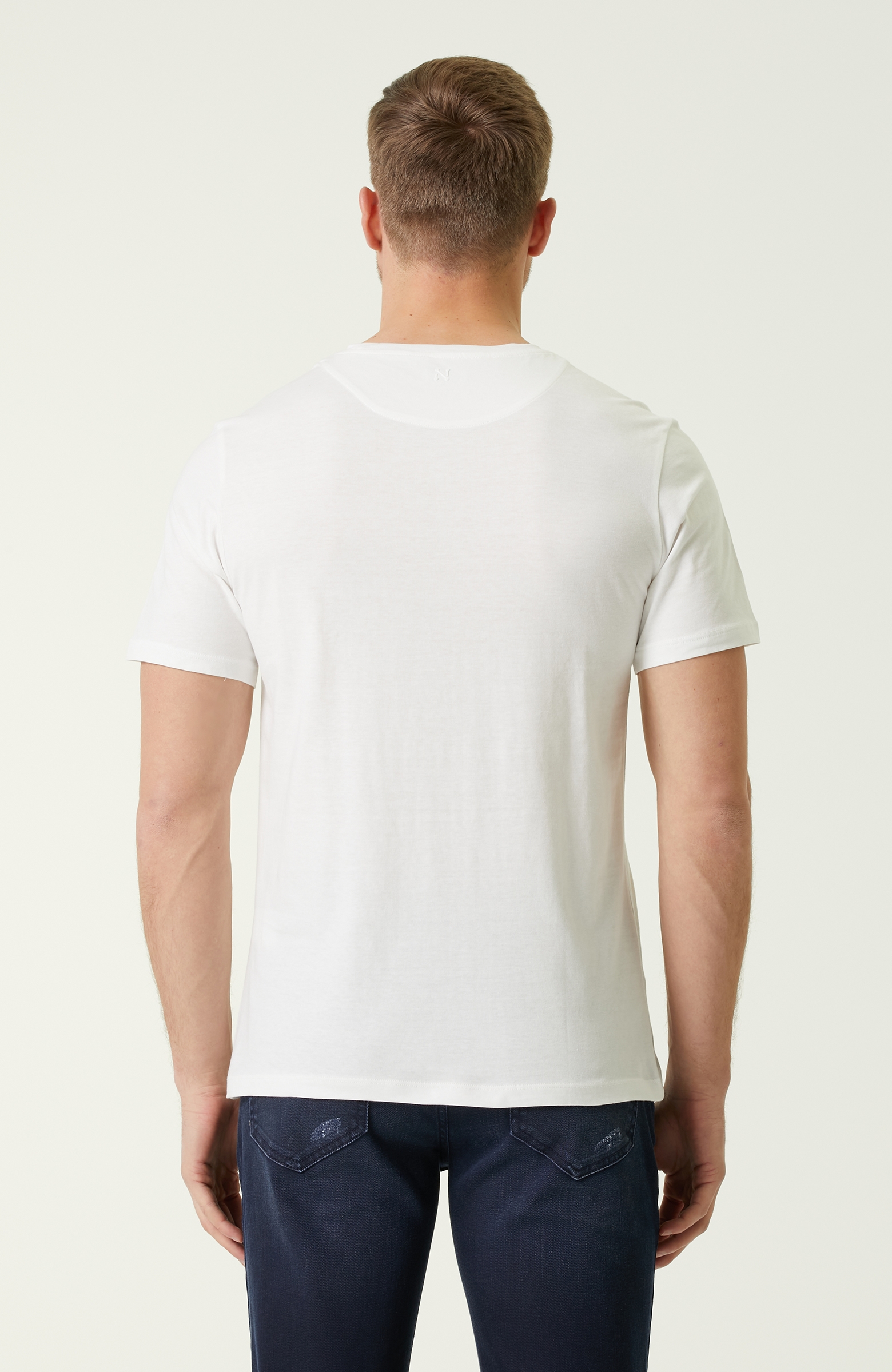 Slim Fit Beyaz Şerit Baskılı T-shirt