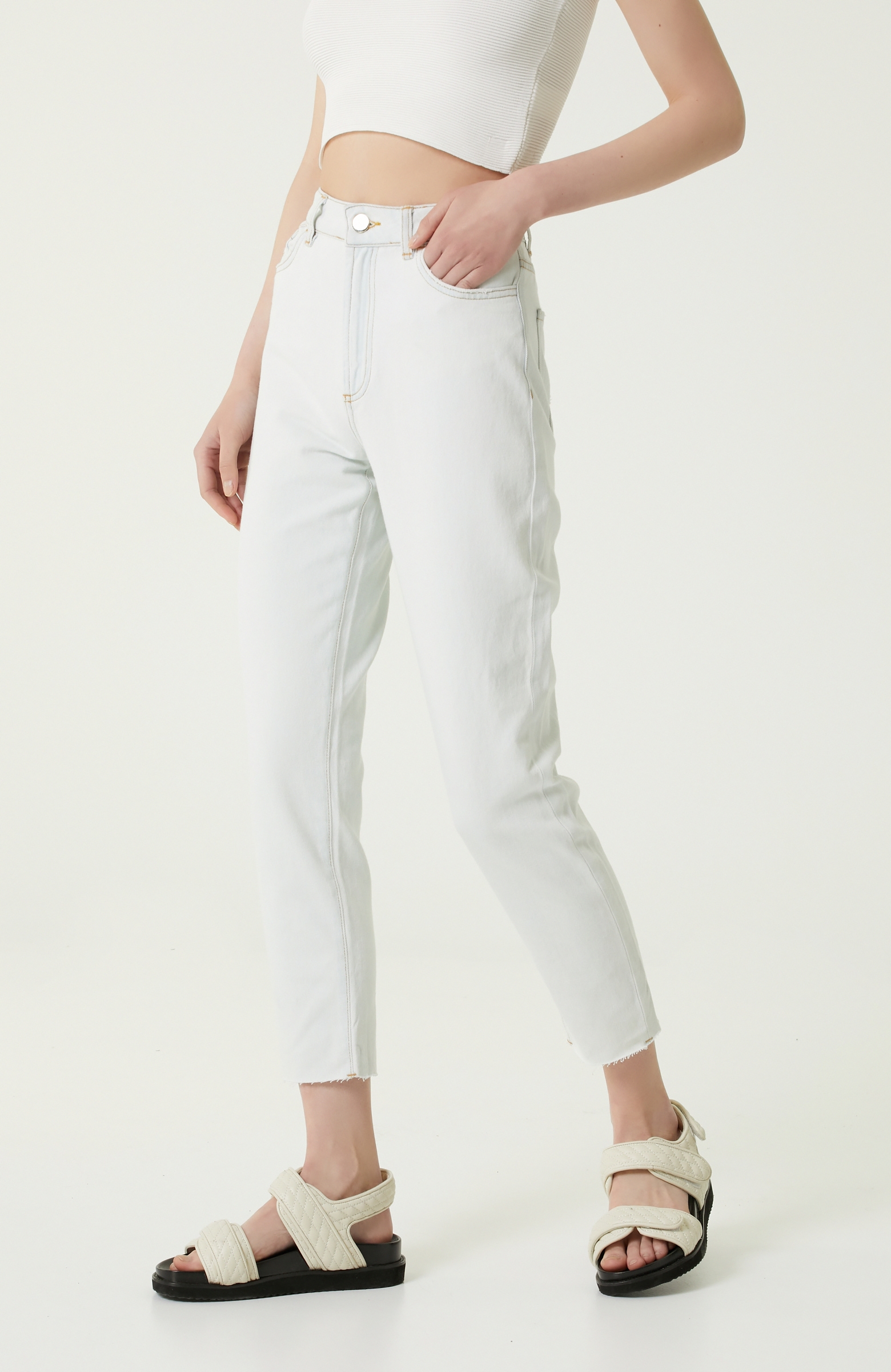 Straight Fit Beyaz Jean Pantolon