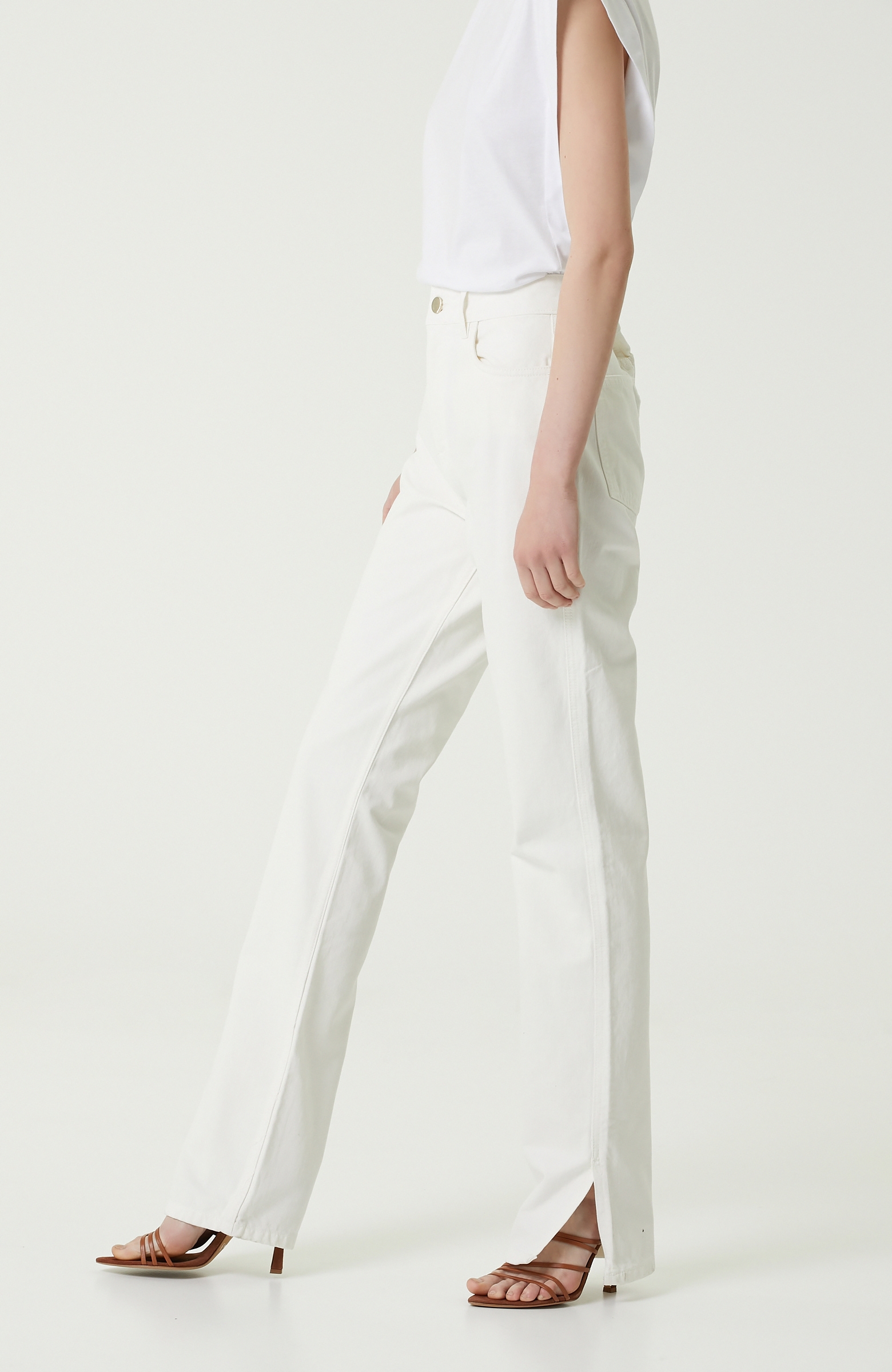 Straight Fit Beyaz Yüksek Bel Jean Pantolon