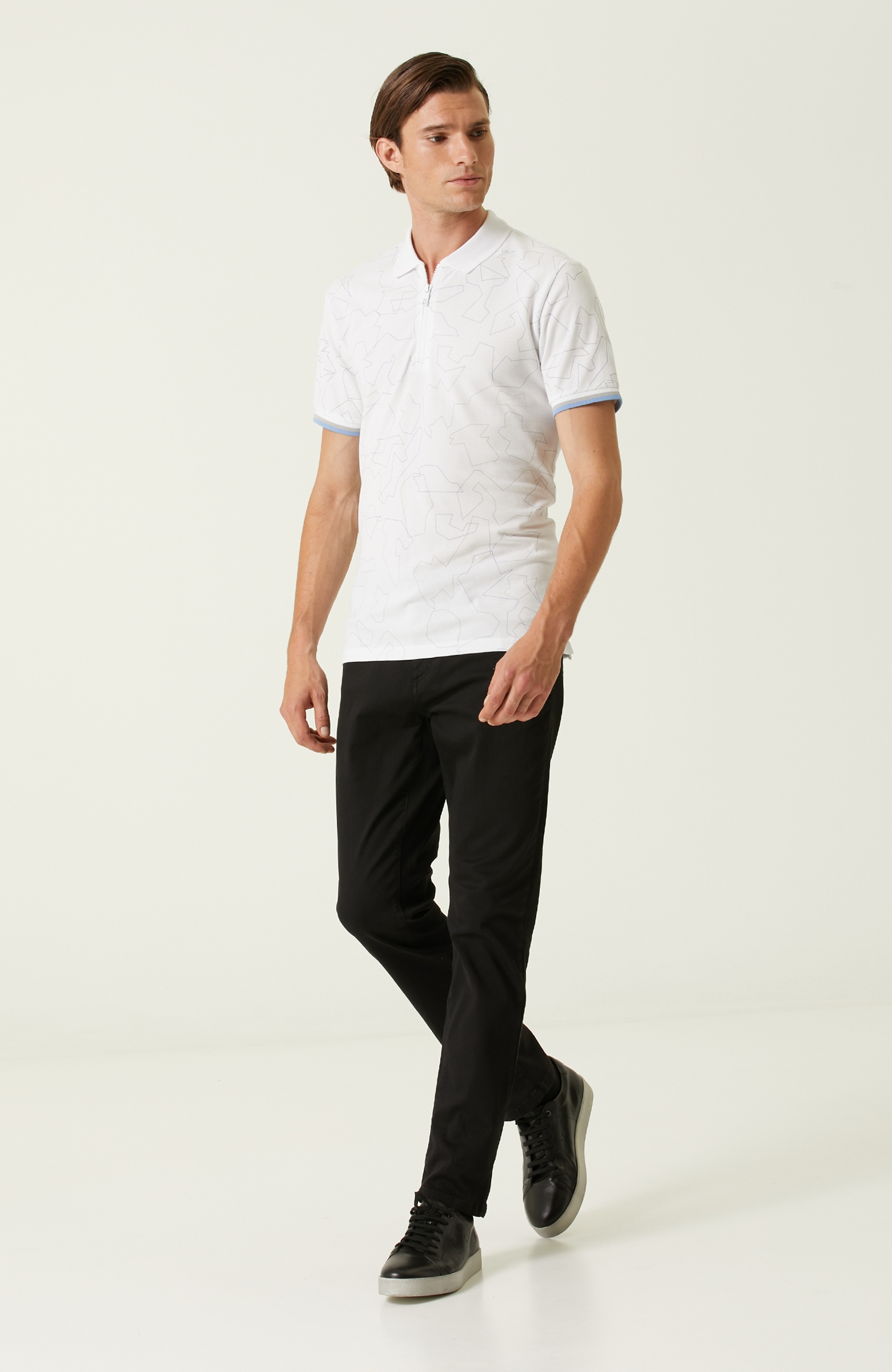 Slim Fit Beyaz Polo Yaka Desenli T-shirt