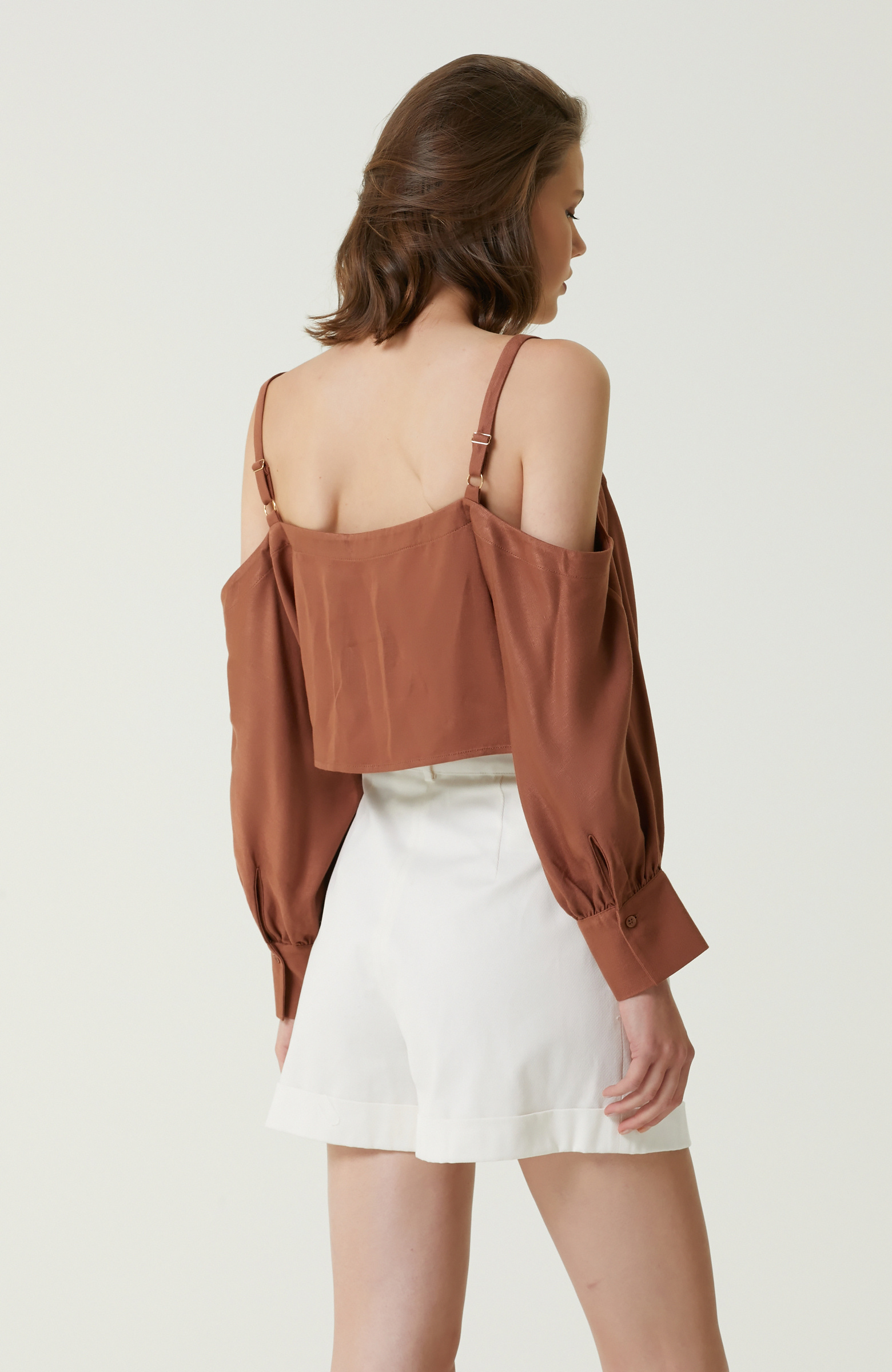 Taba V Yaka Askılı Bluz