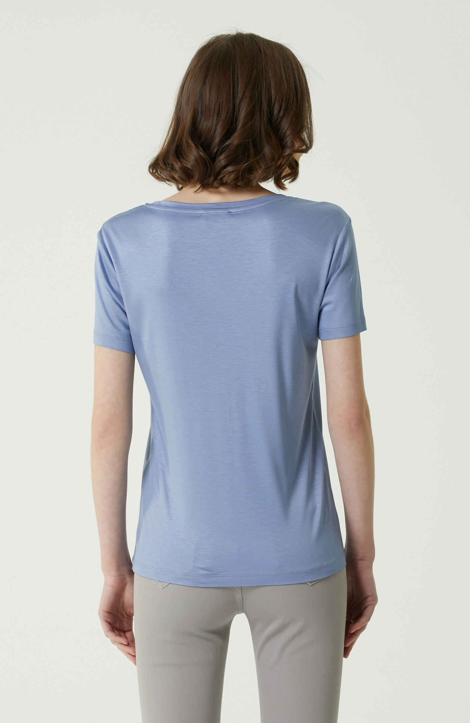 Mavi V Yaka Basic T-shirt