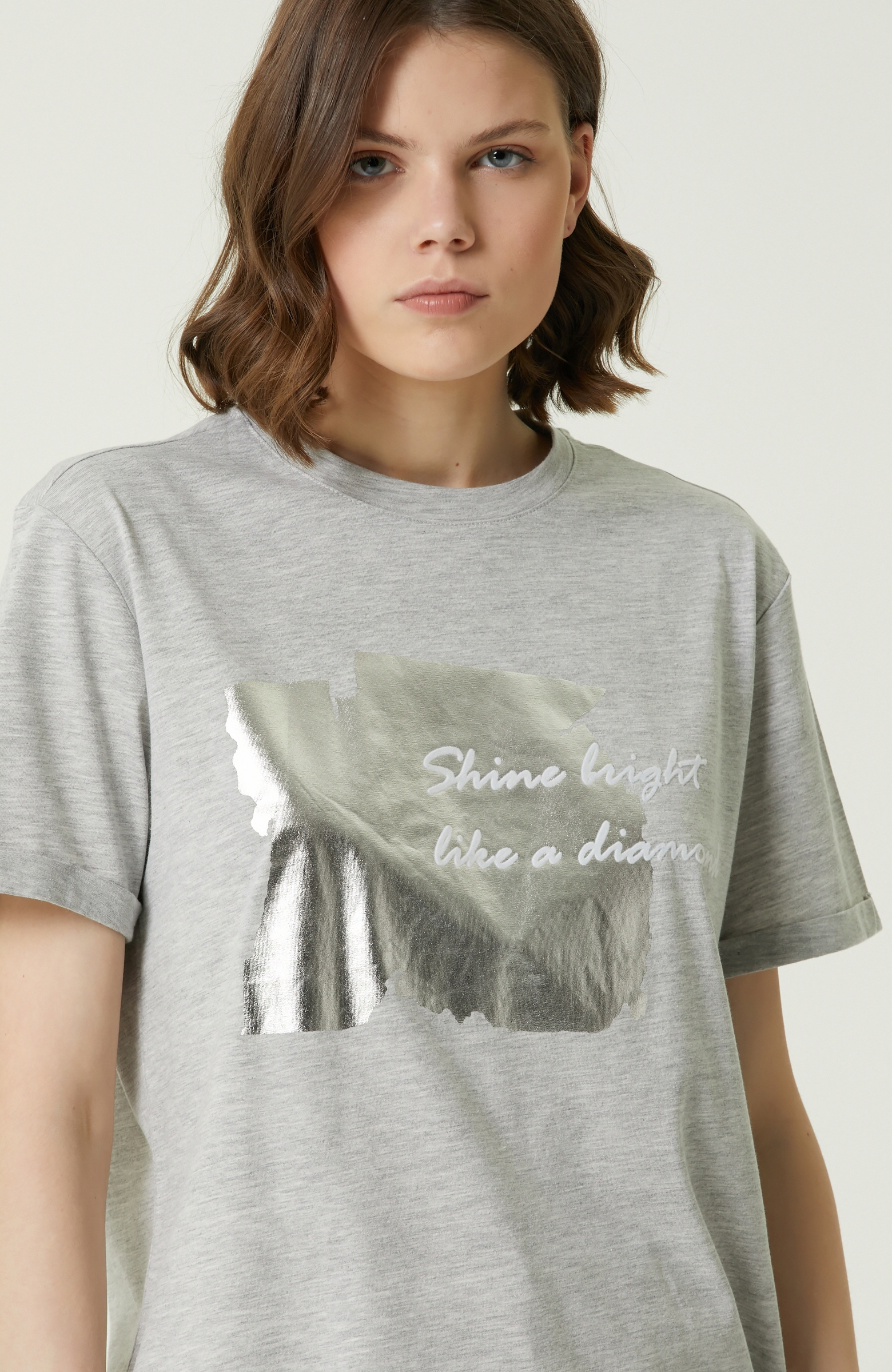 Gri Yazı Baskılı T-shirt