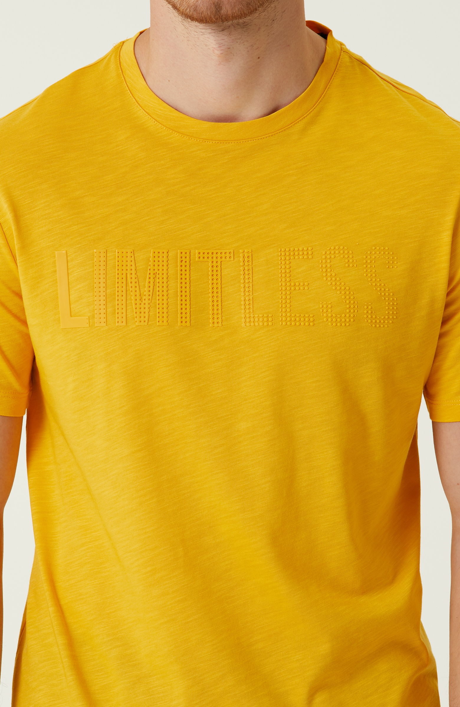 Slim Fit Sarı Bisiklet Yaka Baskılı T-shirt