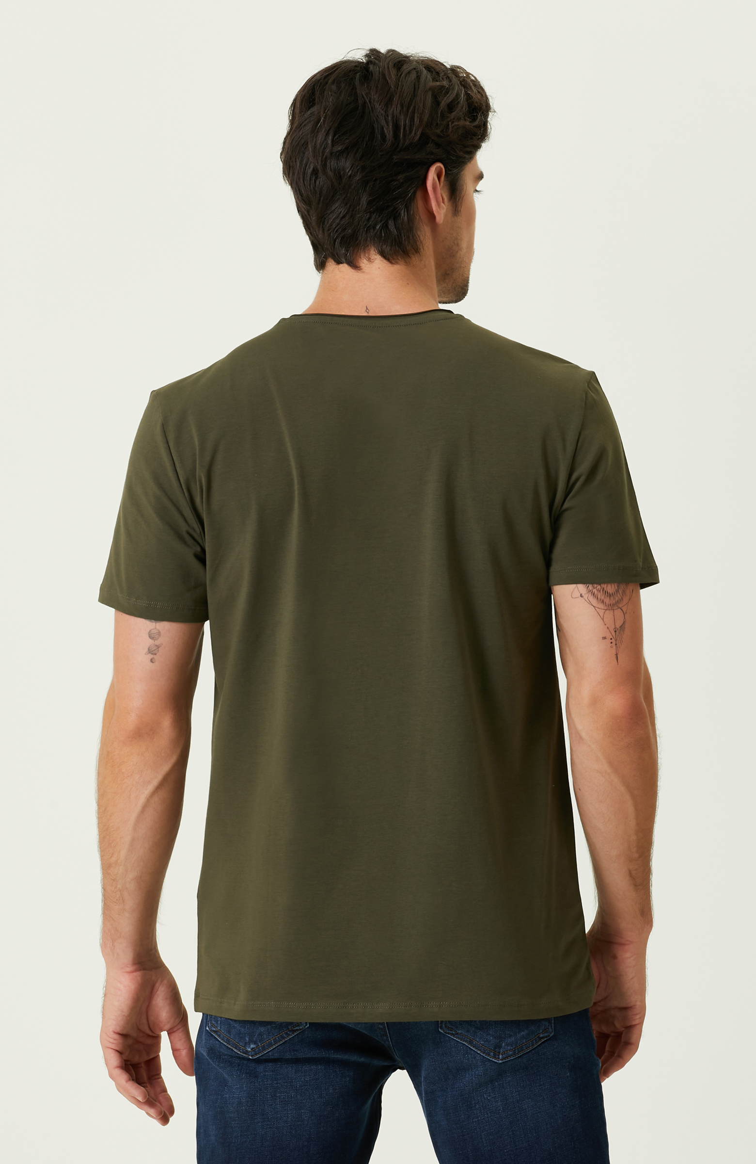 Haki Basic T-Shirt