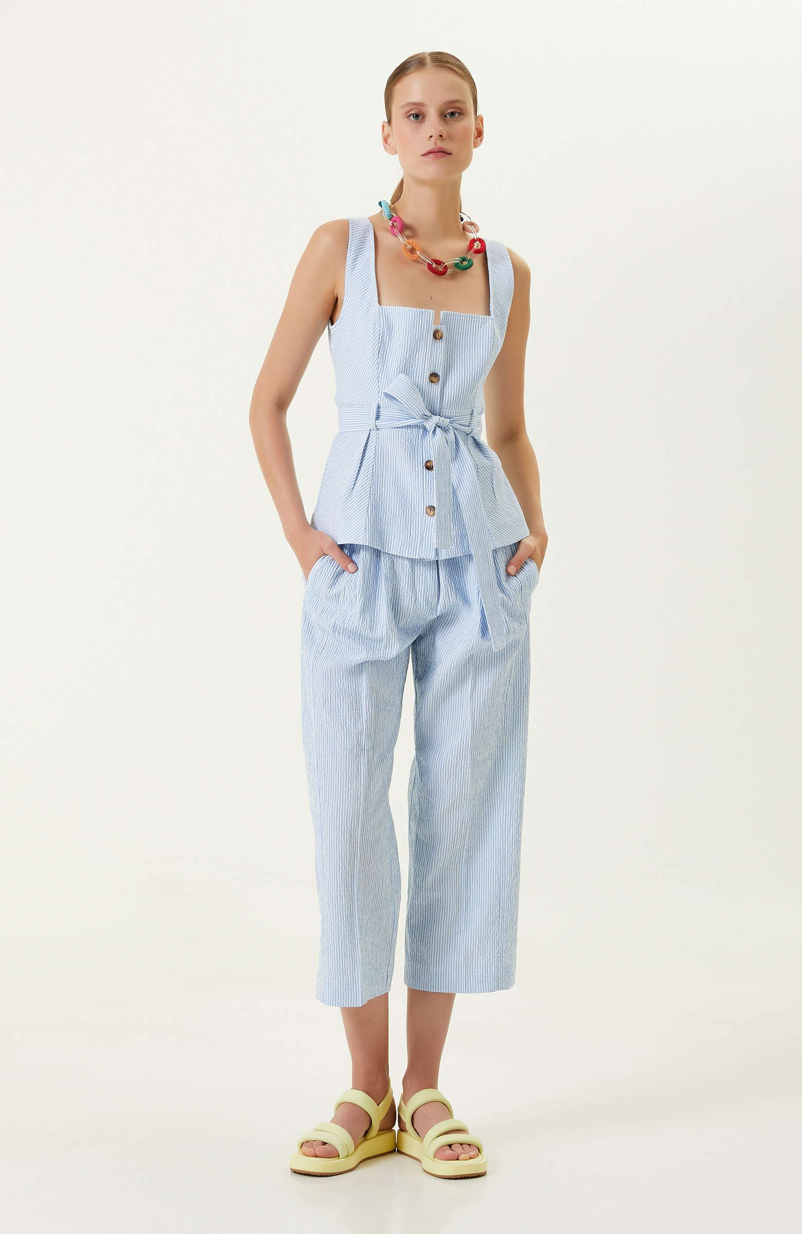 Mavi Beyaz Çizgili Bluz