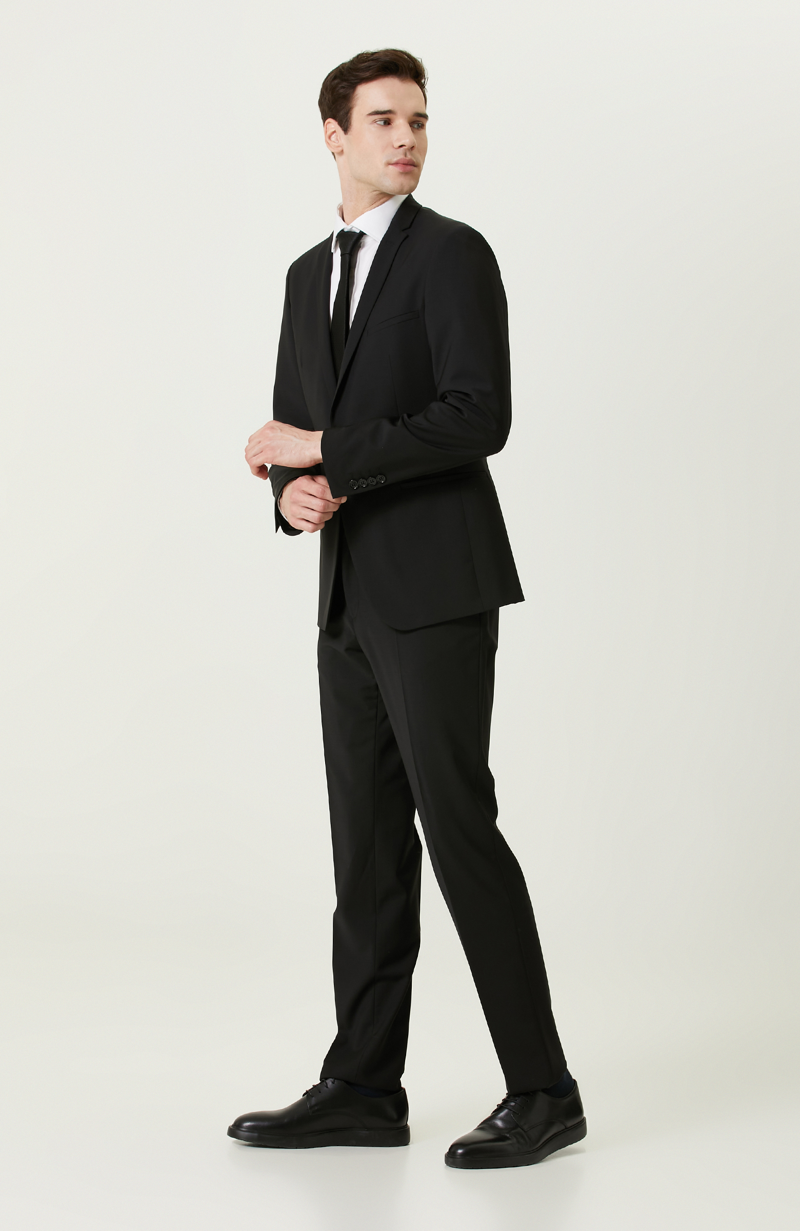 Siyah Yün Takım Elbise