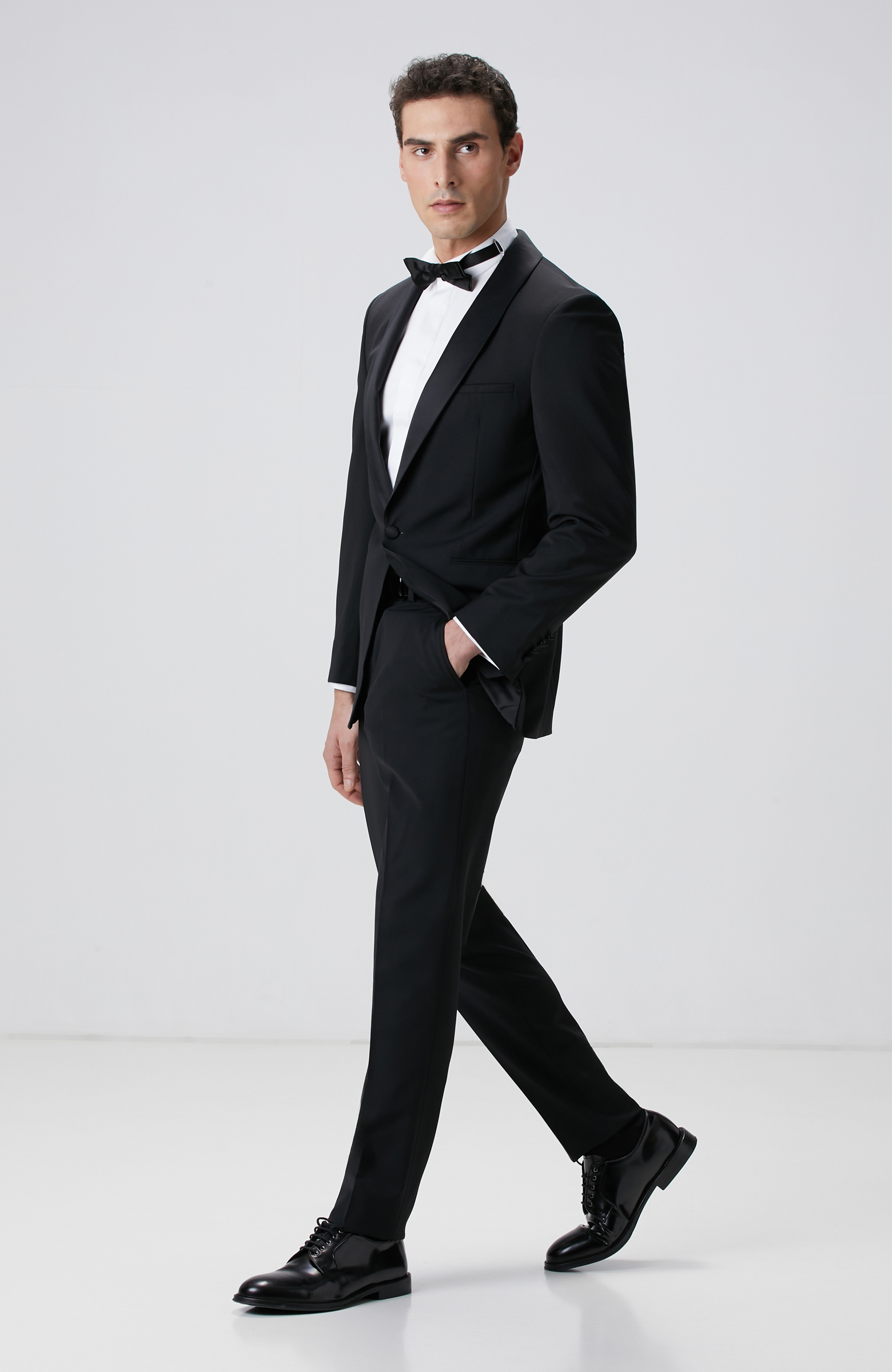 Siyah Yün Karışımlı Smokin Takım Elbise