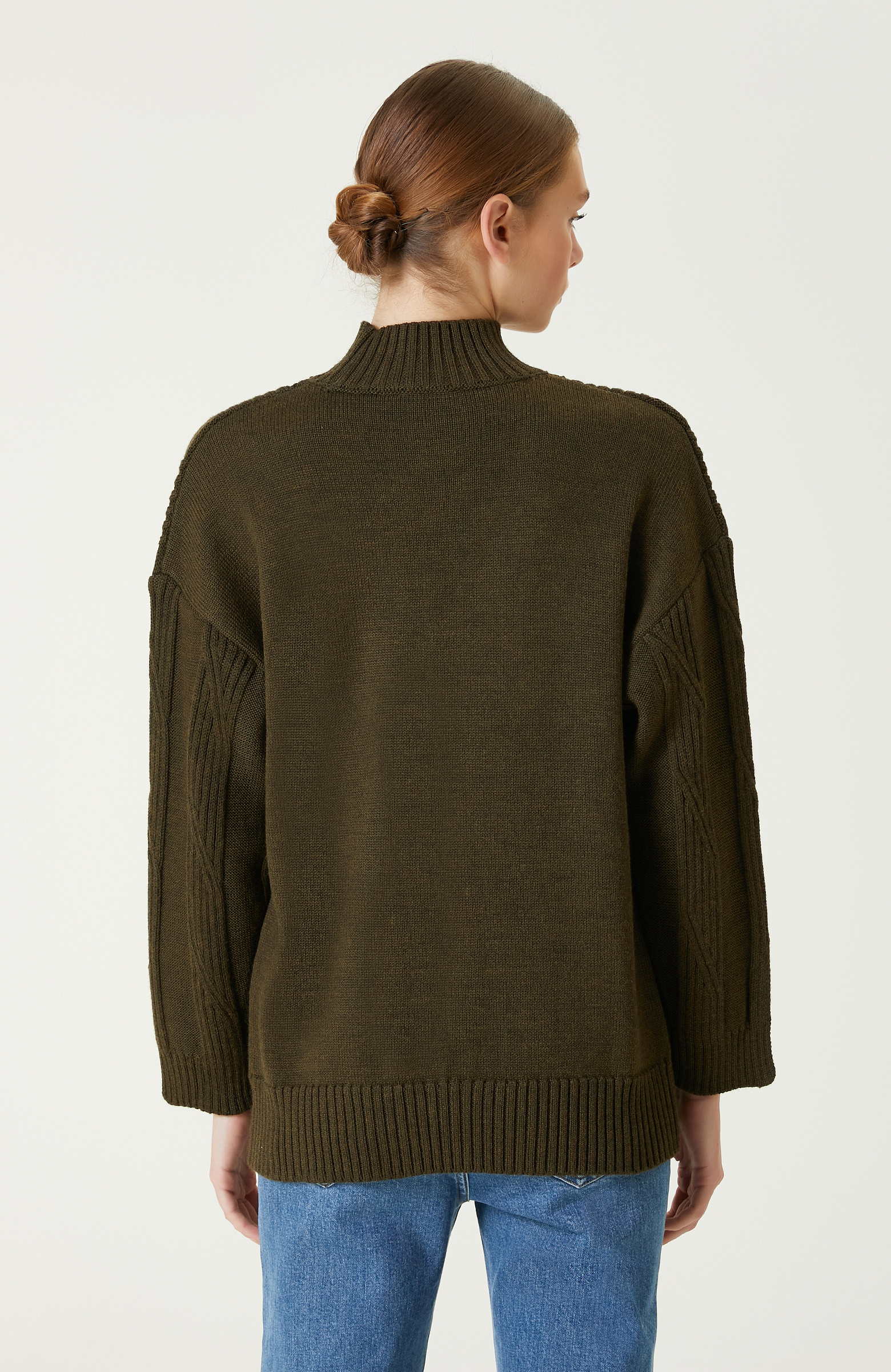 Haki Melanj Yün Kazak