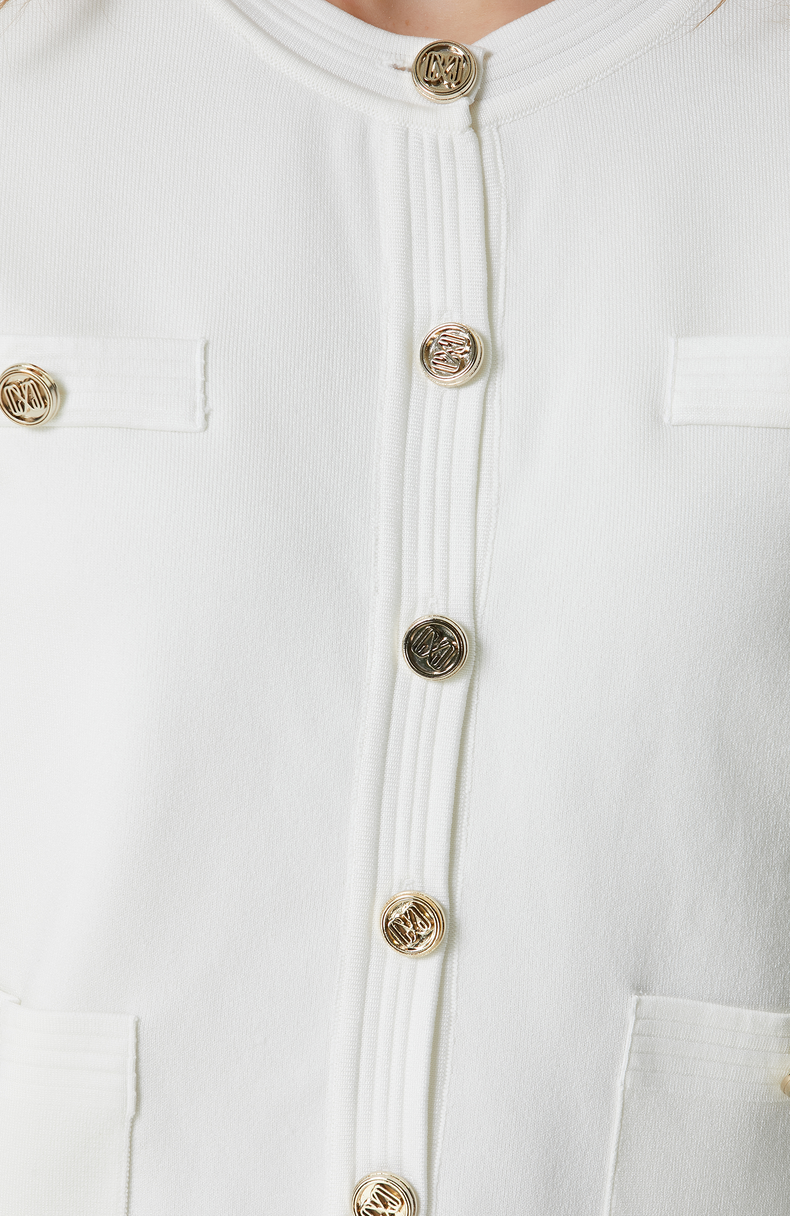 Ekru Logo Düğmeli Triko Ceket