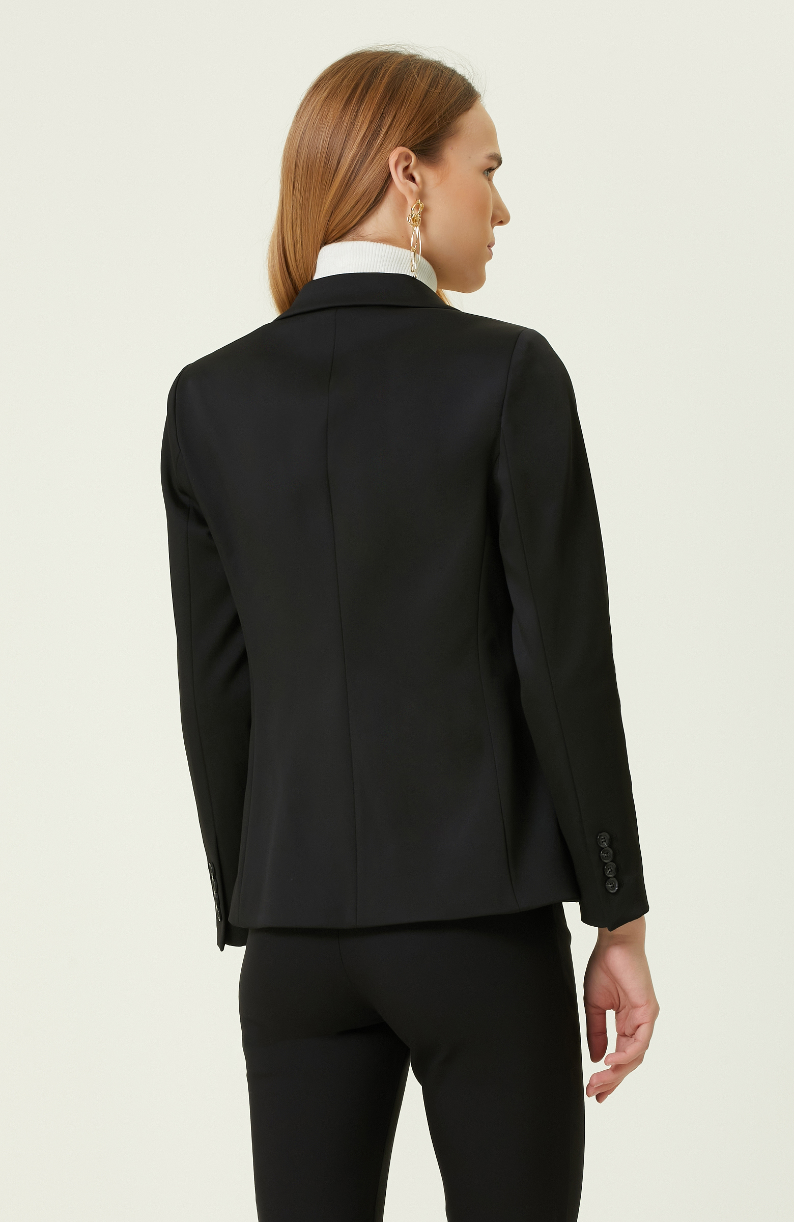 Siyah Tek Düğmeli Blazer Ceket