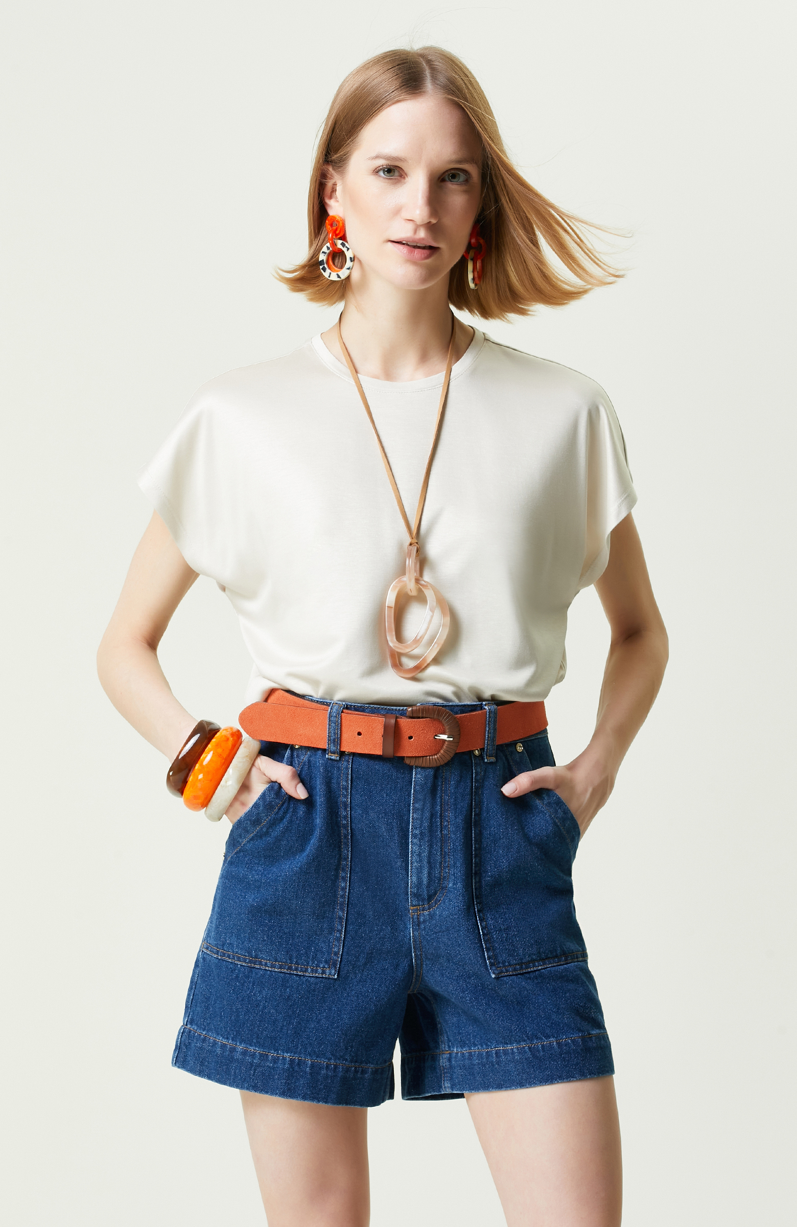 Taş Rengi Bisiklet Yaka Kısa Kollu T-Shirt