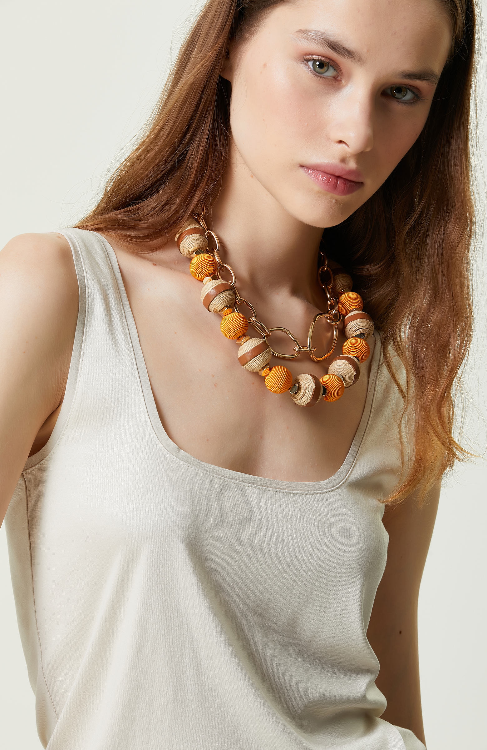 Taş Rengi Kare Yaka Askılı T-shirt