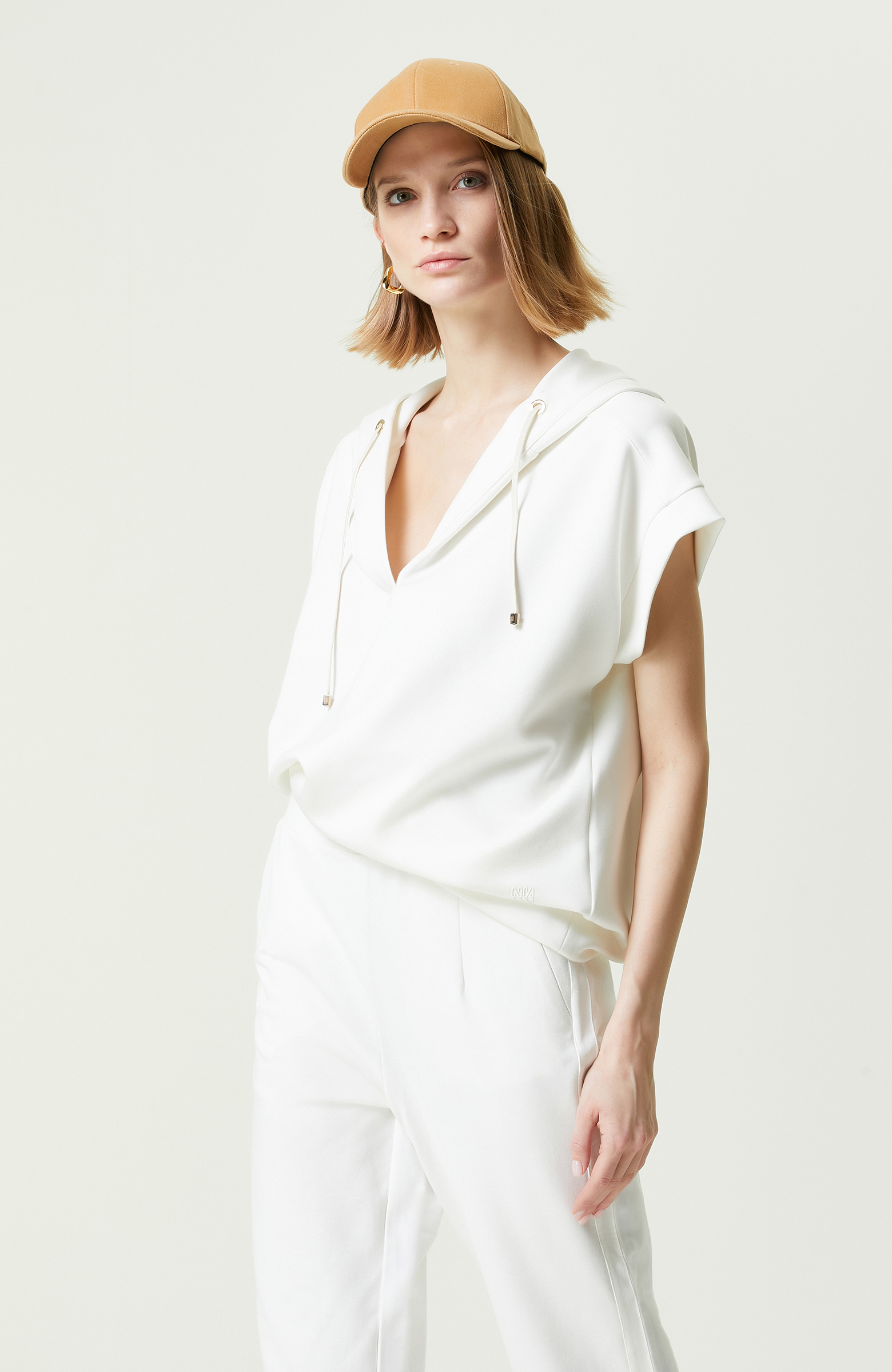 Ekru Kısa Kollu Kapüşonlu Sweatshirt