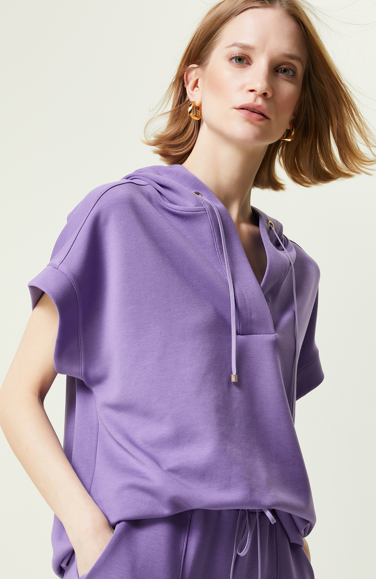 Mor Kısa Kollu Kapüşonlu Sweatshirt