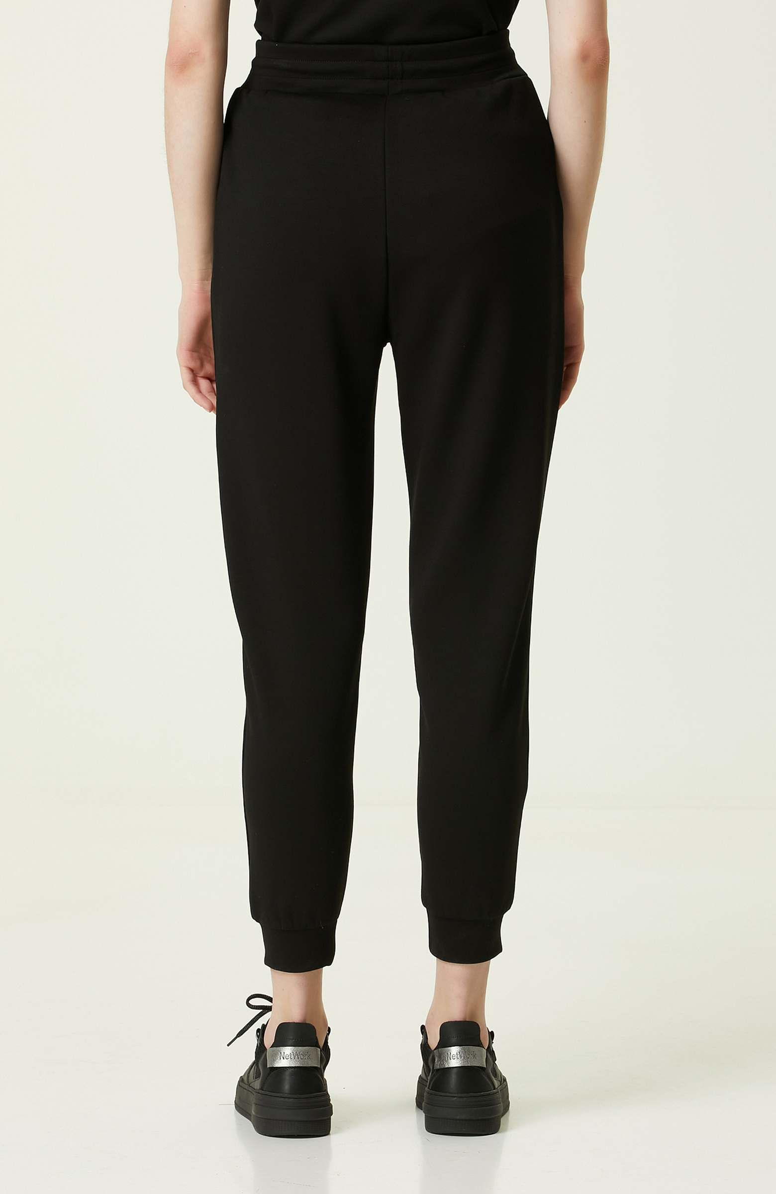 Siyah Lastikli Eşofman