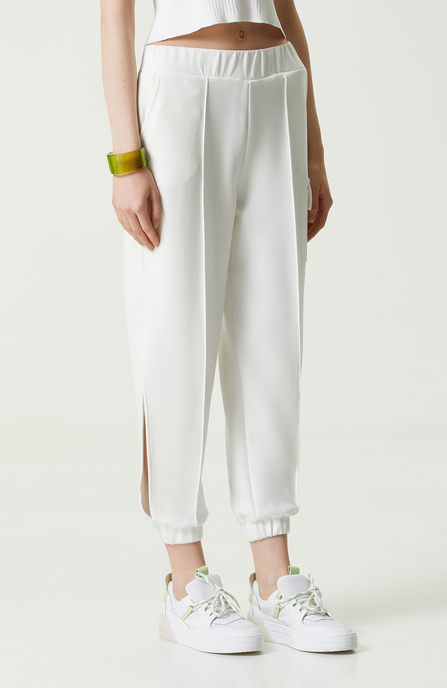 Ekru Lastikli Kargo Cepli Eşofman