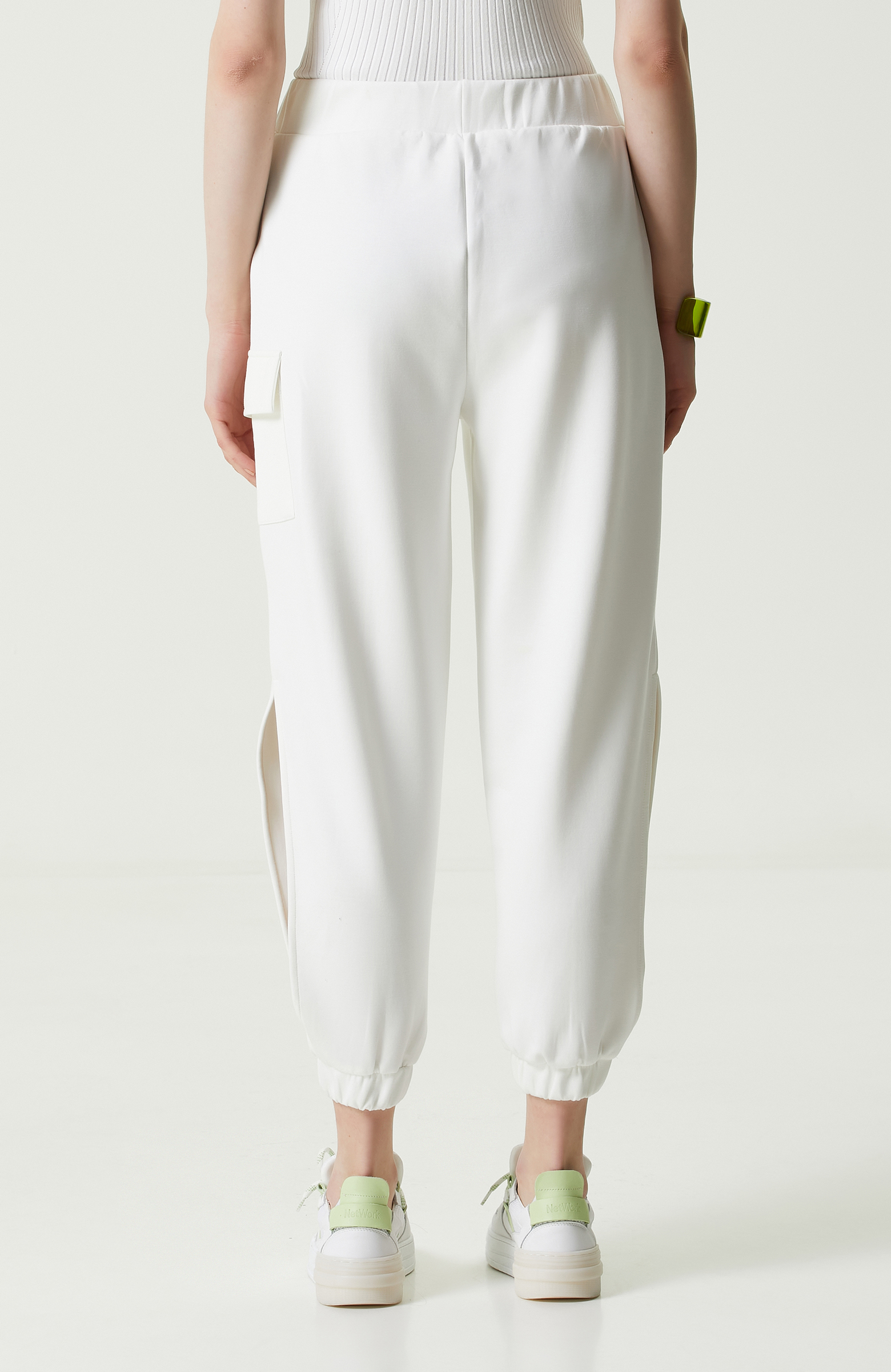 Ekru Lastikli Kargo Cepli Eşofman