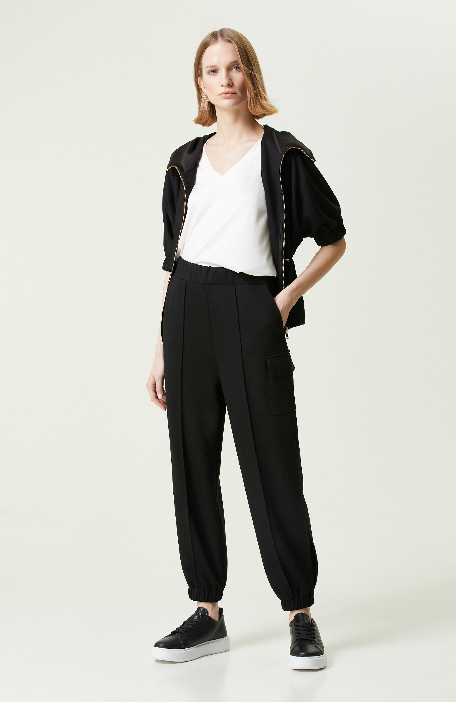 Siyah Lastik Paça Eşofman