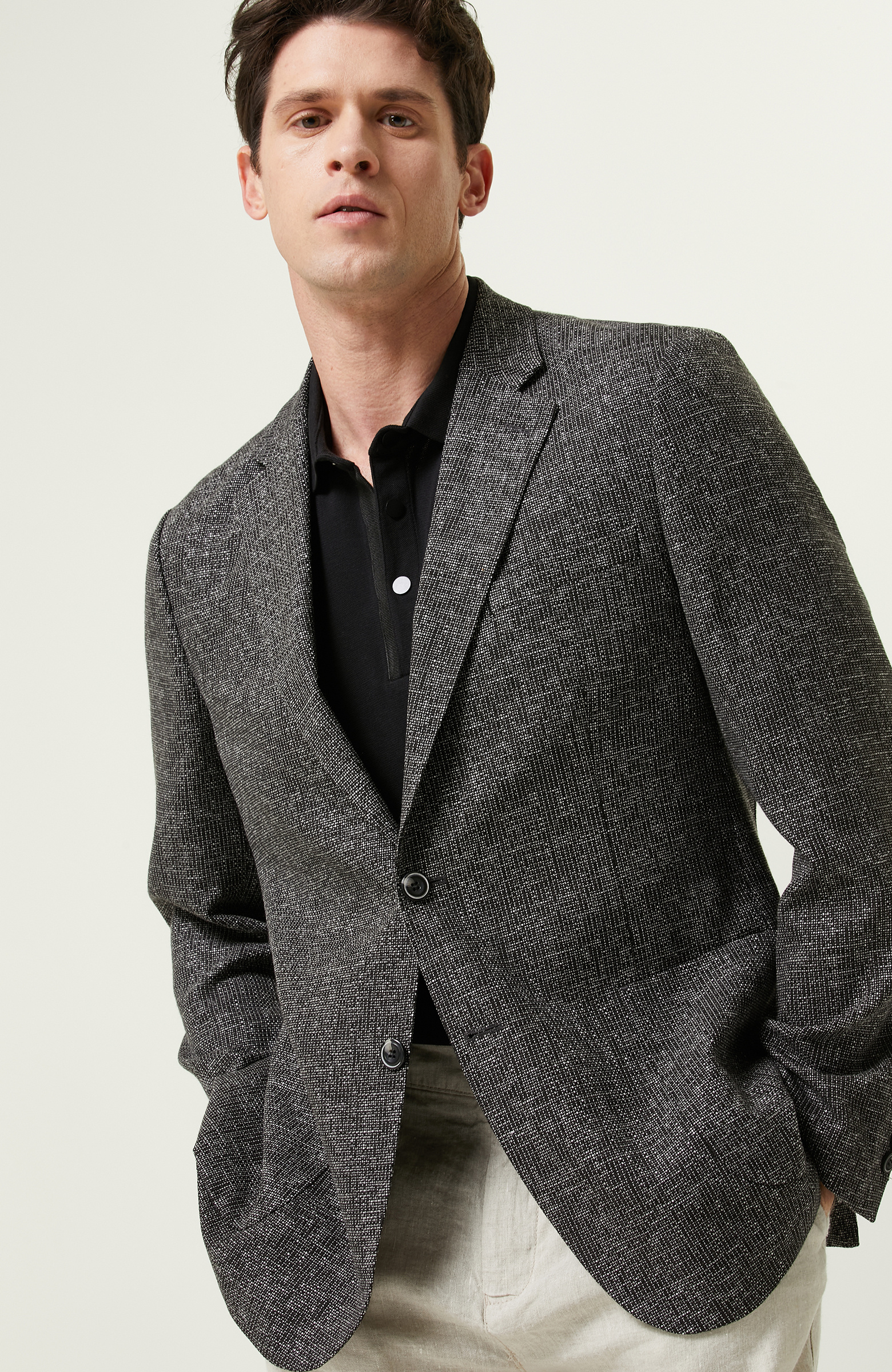 Mono Yaka Siyah Uzun Kollu Ceket