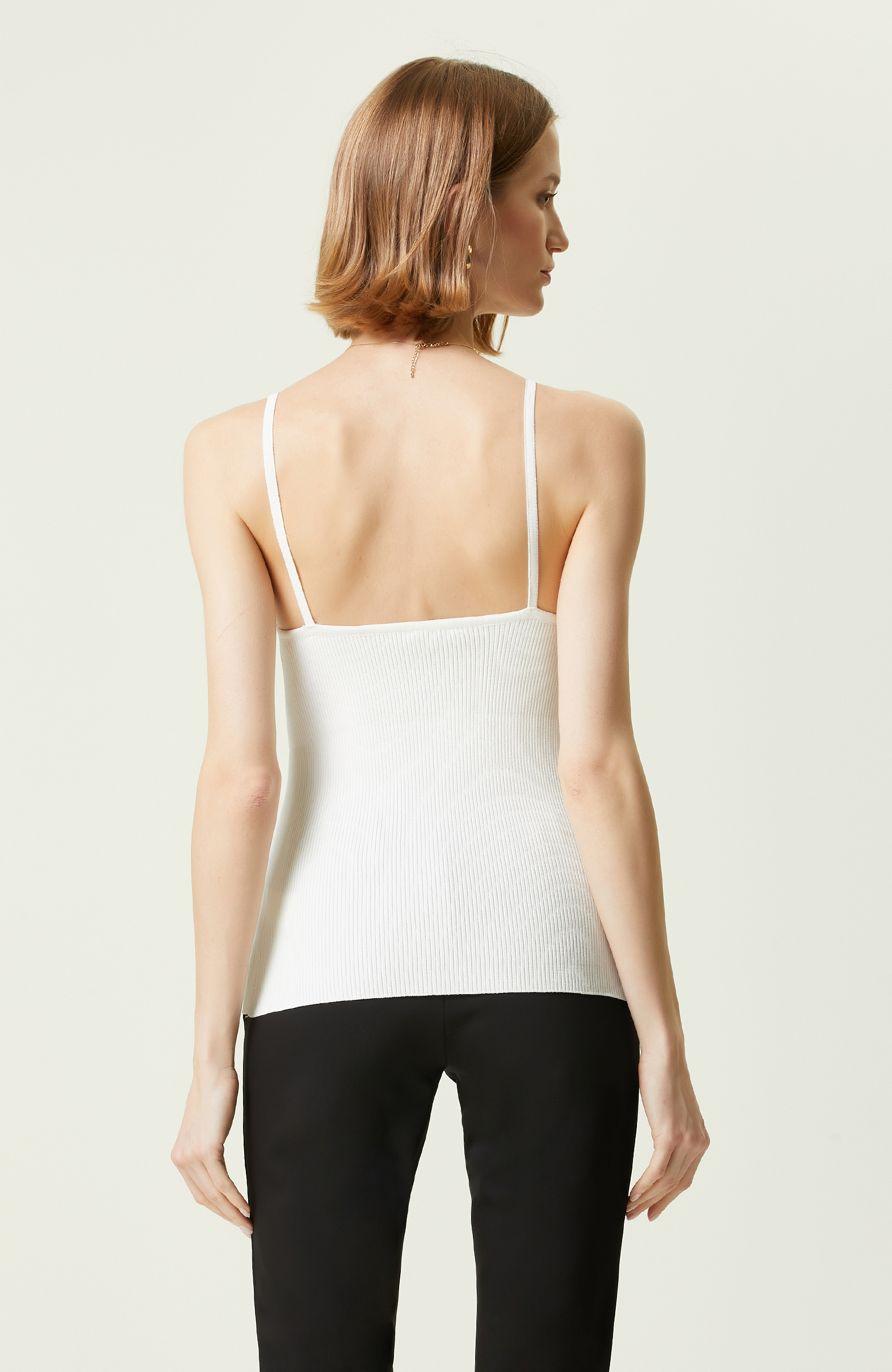 Ekru Askılı V Yaka Triko Atlet