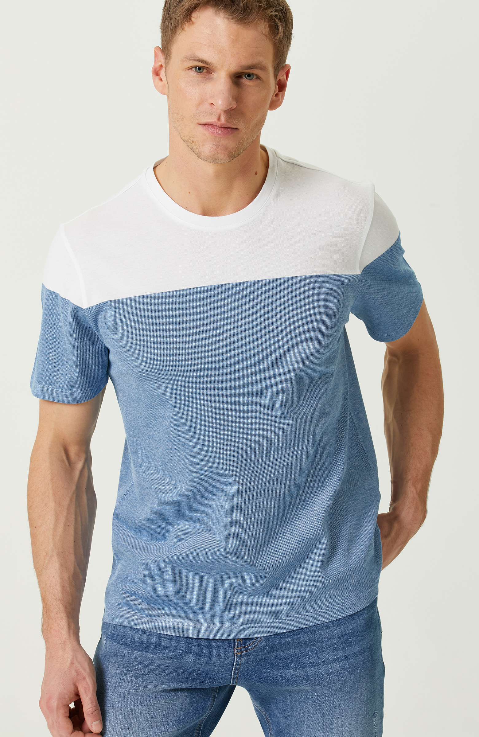Turkuaz Beyaz Kısa Kollu Bisiklet Yaka T-shirt