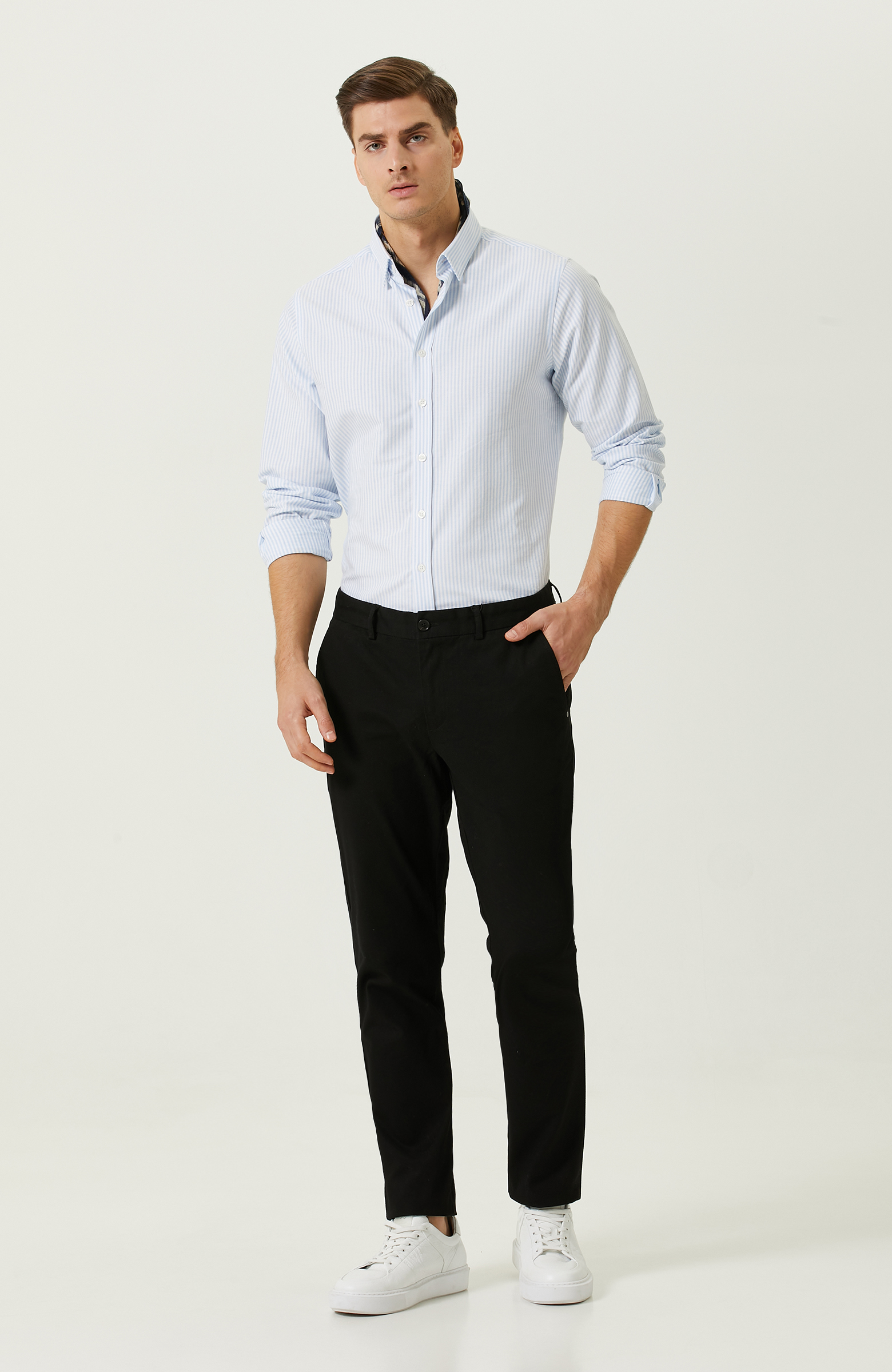 Mavi-Beyaz Çizgili Uzun Kollu Gömlek