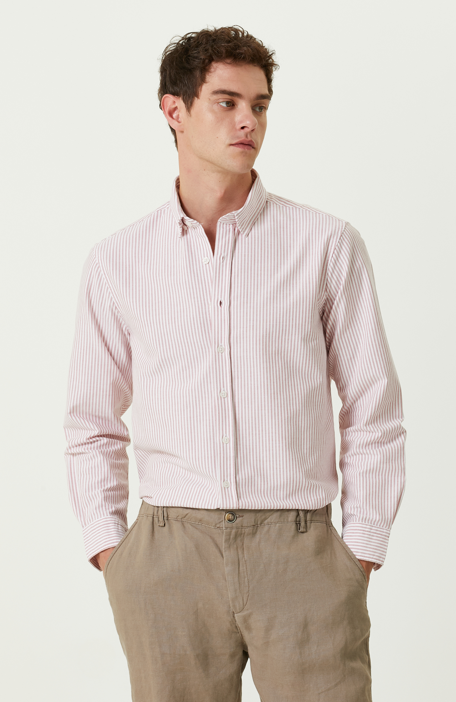 Pamuklu Kırmızı Beyaz Çizgili Gömlek